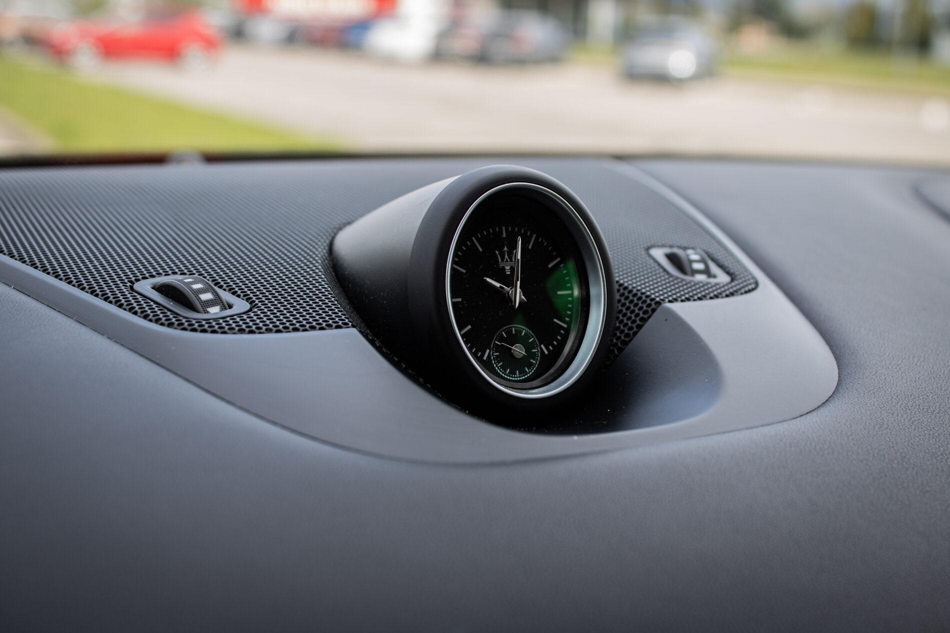 2017 Maserati Levante, čierna suv, 212 484 km