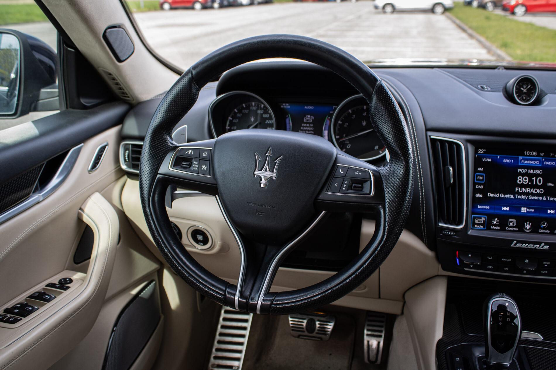 2017 Maserati Levante, čierna suv, 212 484 km