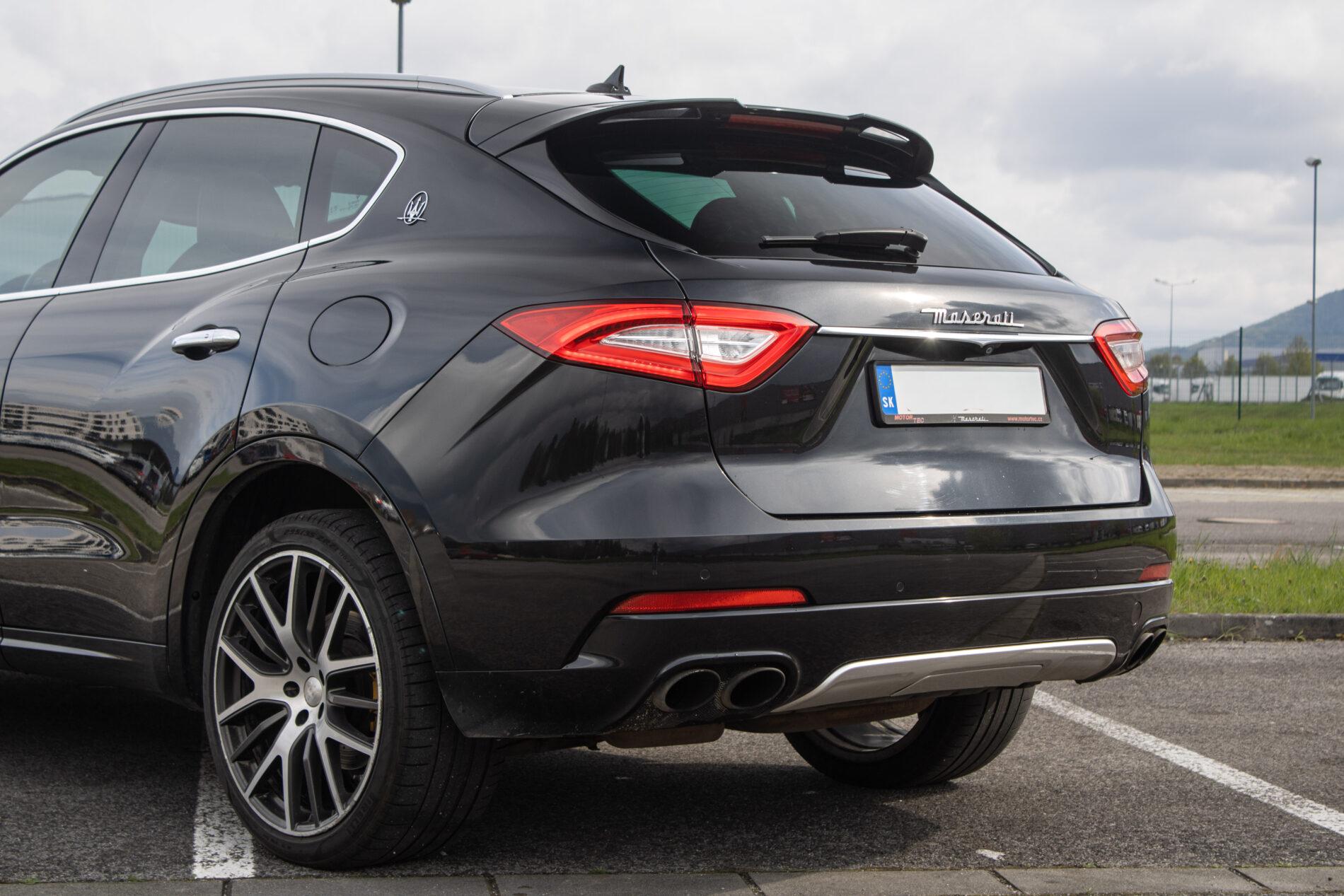 2017 Maserati Levante, čierna suv, 212 484 km