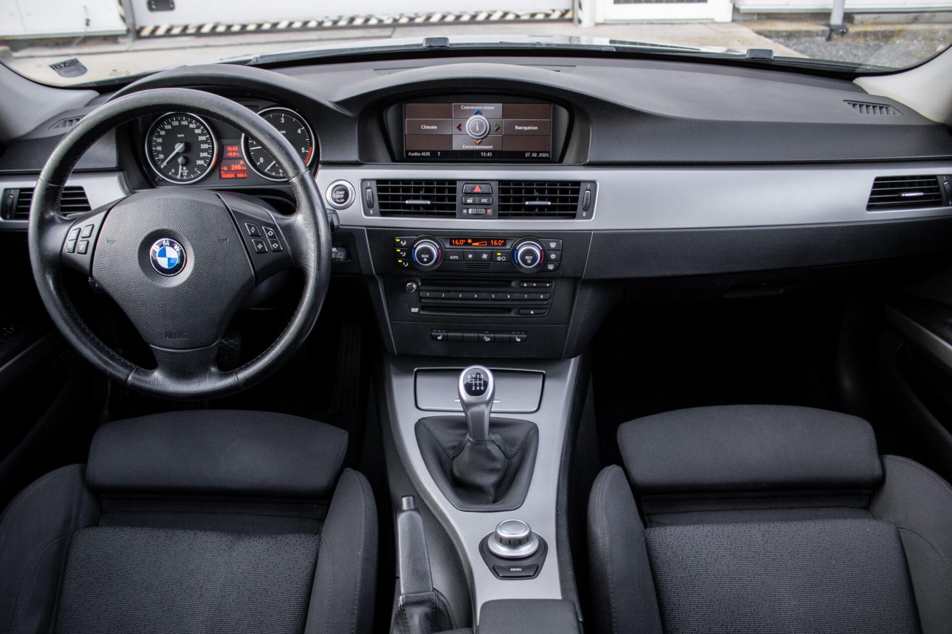 2008 BMW 330d, zelená kombi, 392 635 km