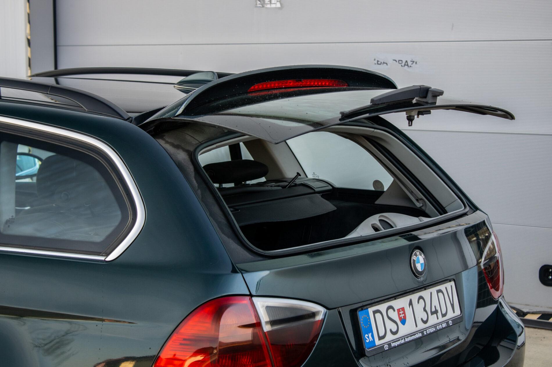 2008 BMW 330d, zelená kombi, 392 635 km