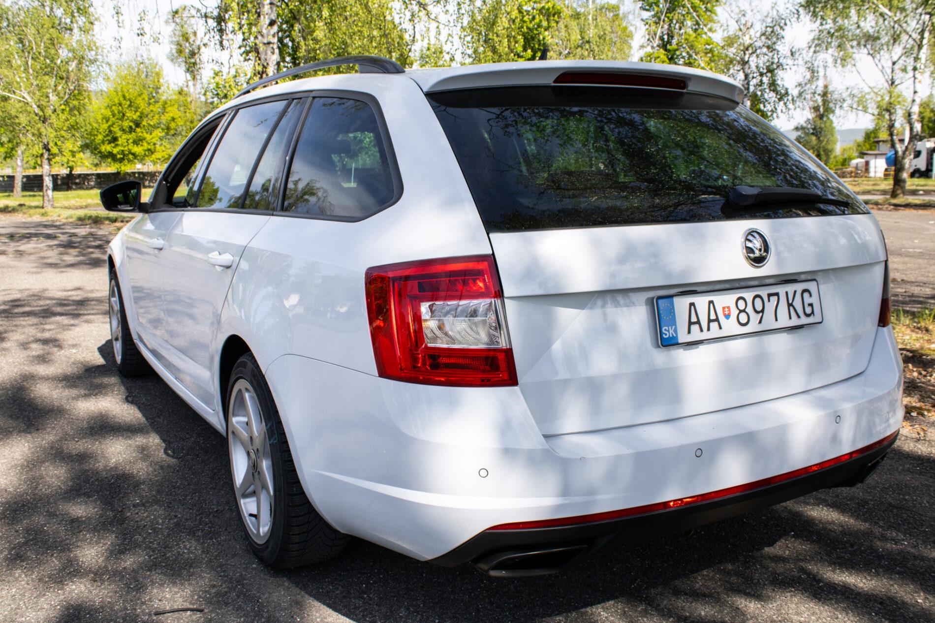 2015 Skoda Octavia RS, biela kombi, 269 760 km