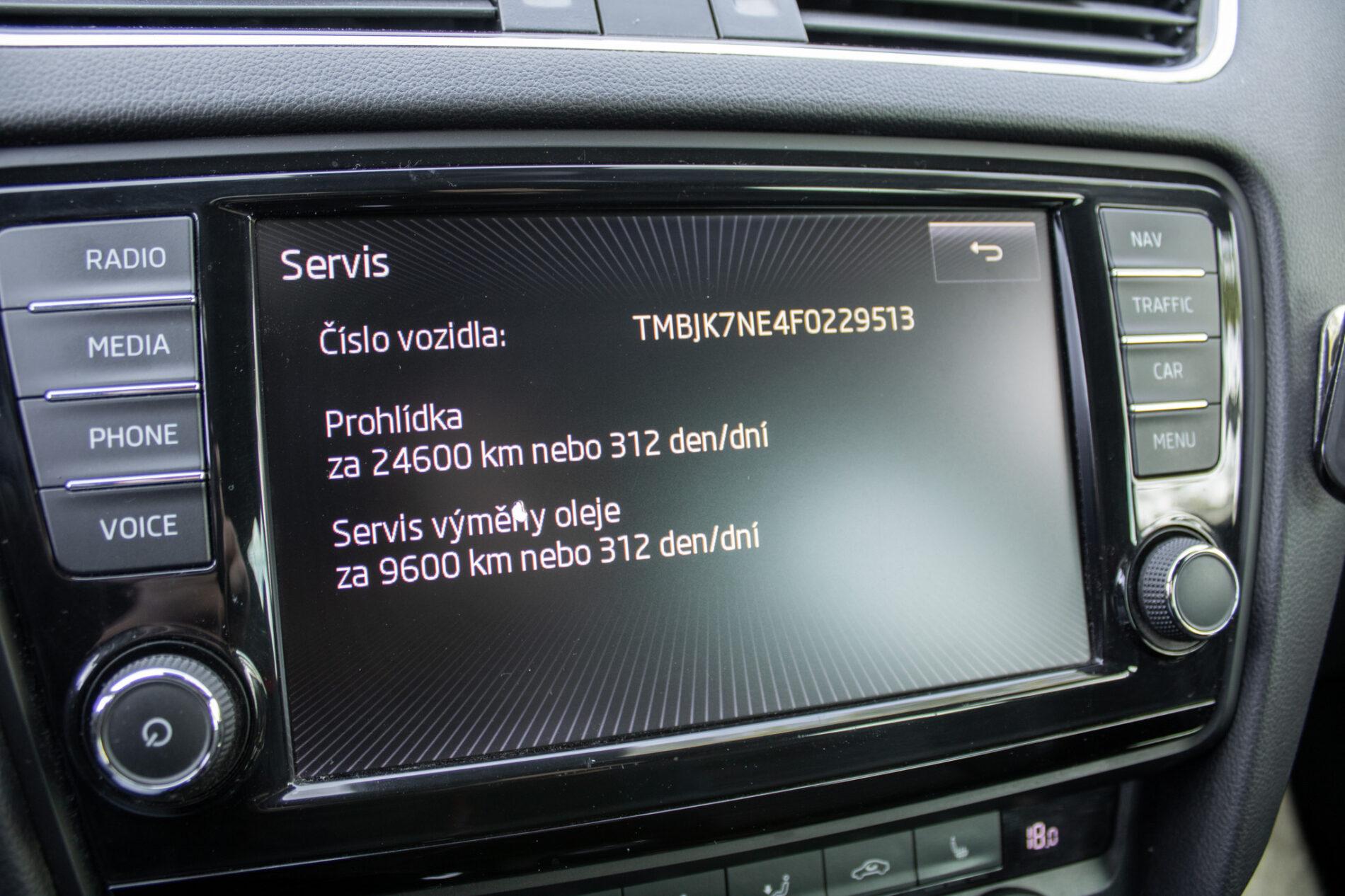 2015 Skoda Octavia RS, biela kombi, 269 760 km