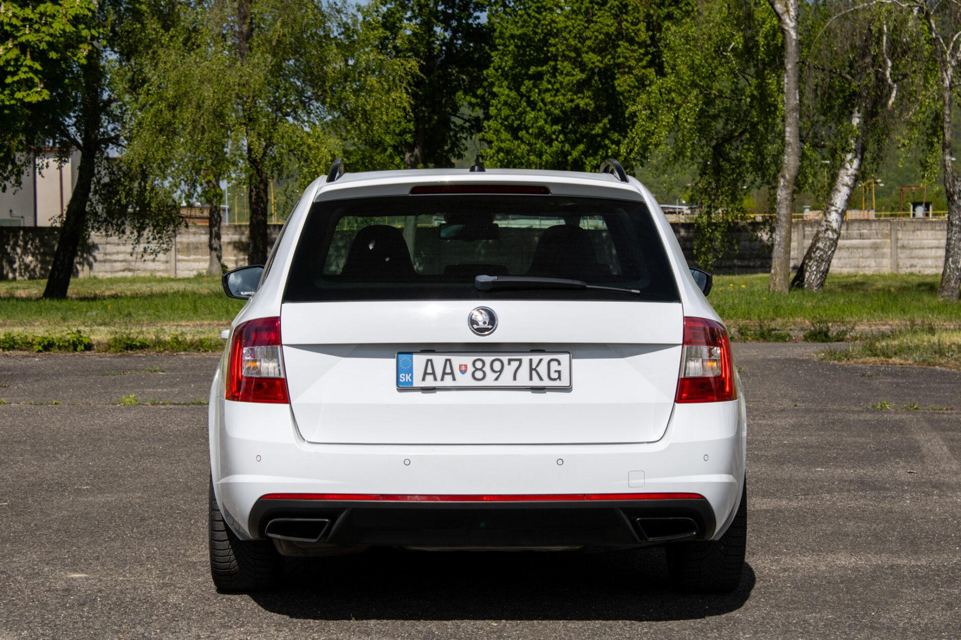 2015 Skoda Octavia RS, biela kombi, 269 760 km