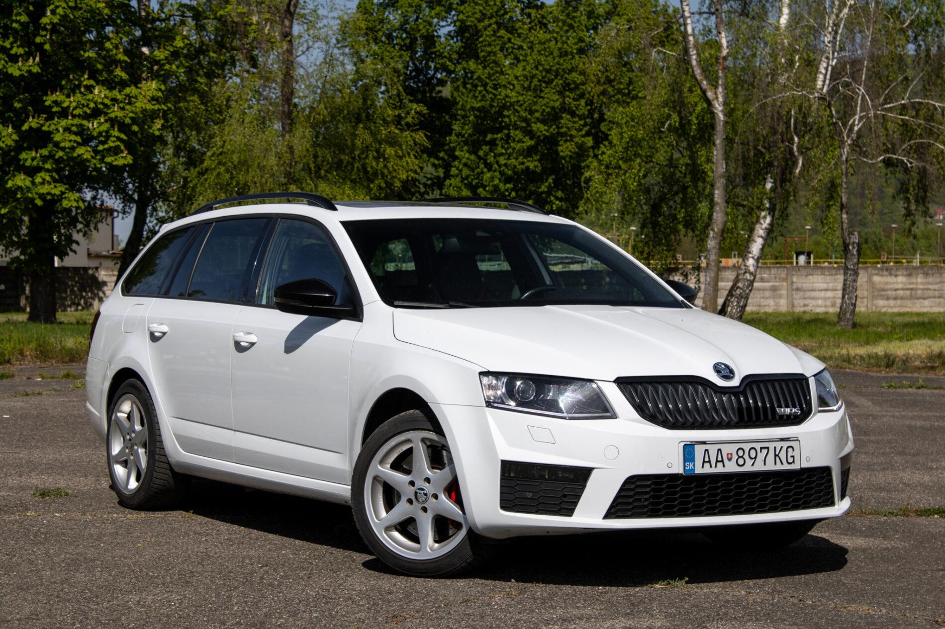 2015 Skoda Octavia RS, biela kombi, 269 760 km
