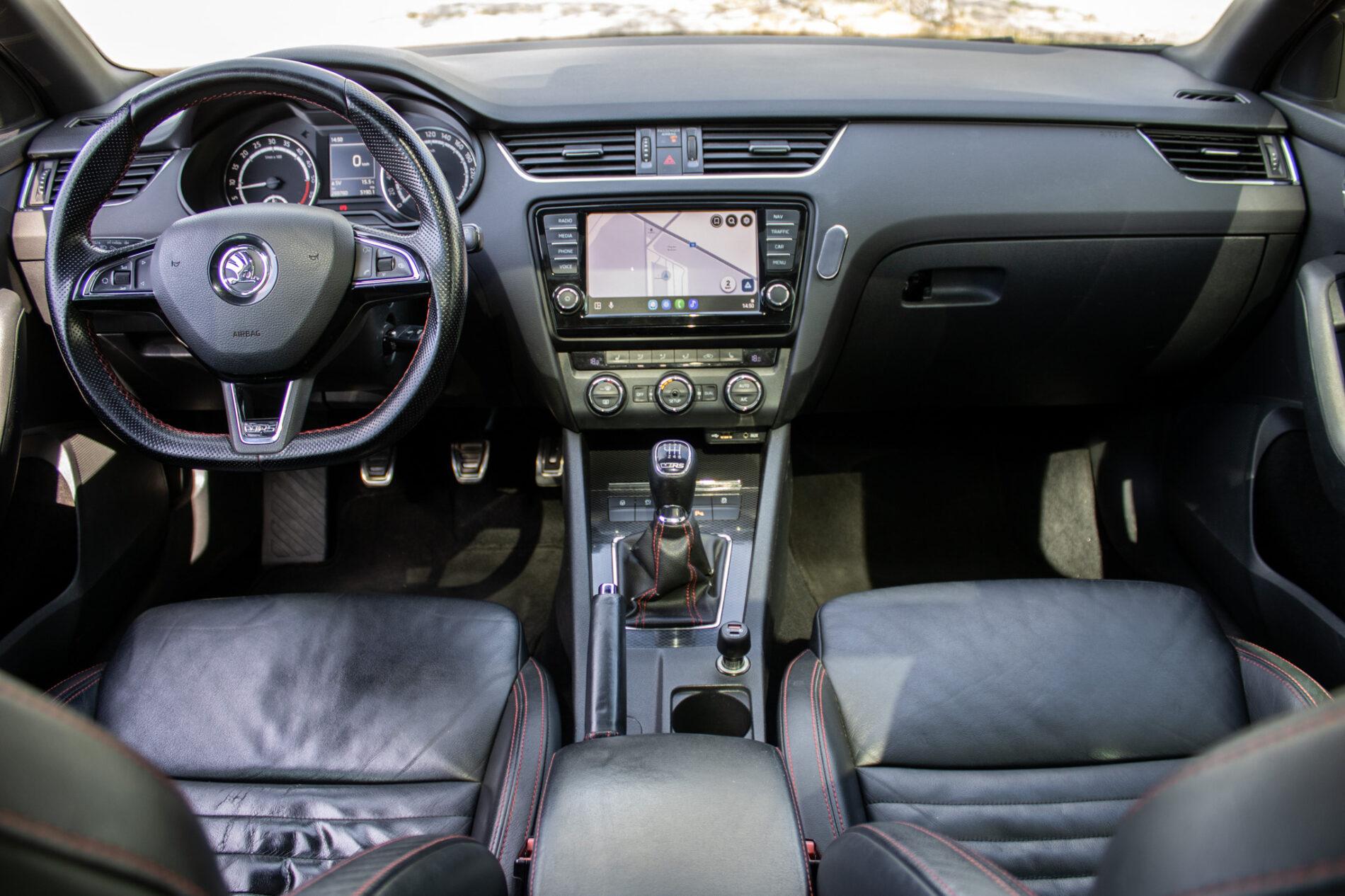 2015 Skoda Octavia RS, biela kombi, 269 760 km