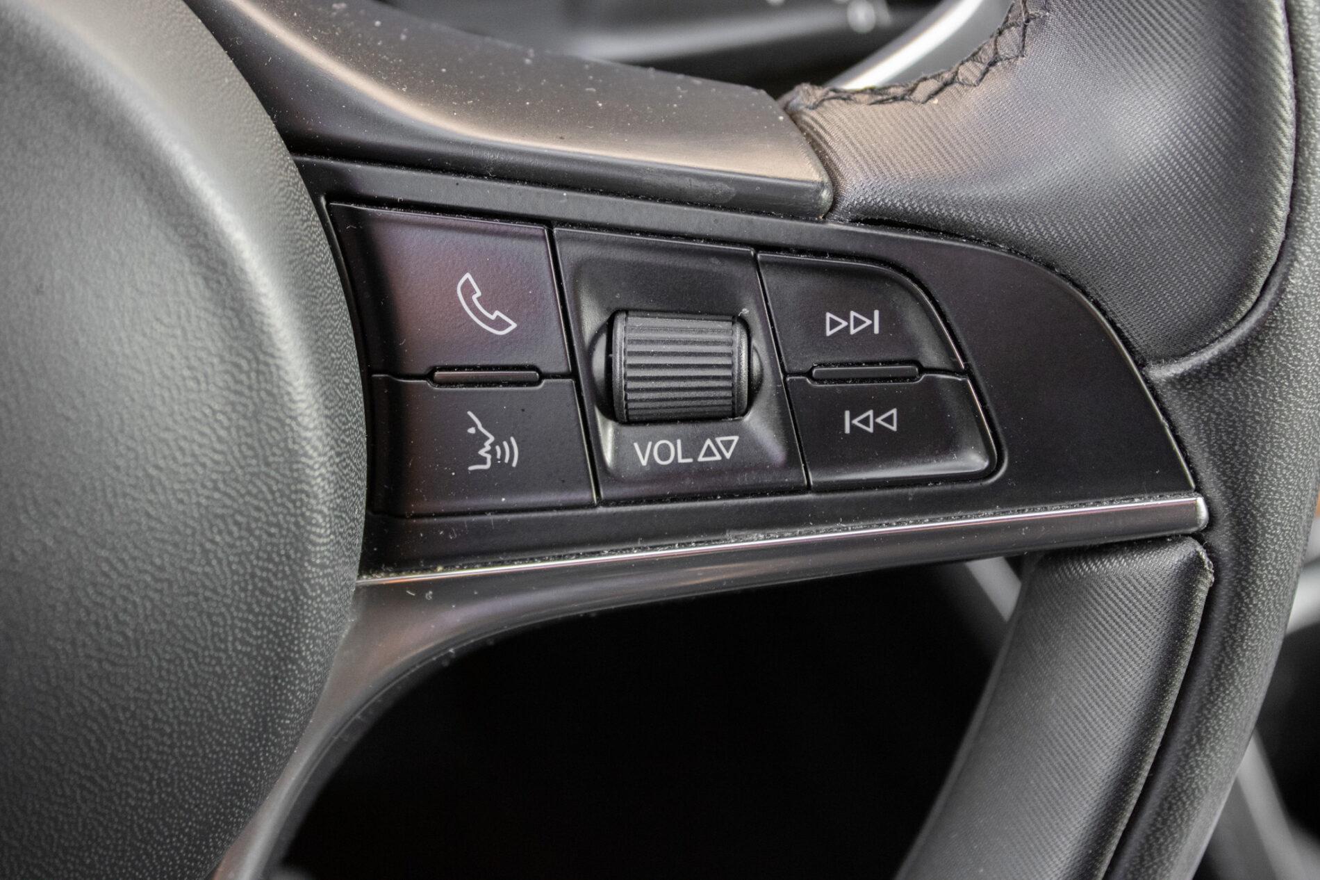 2017 Alfa Romeo Stelvio, sivá suv, 160 000 km