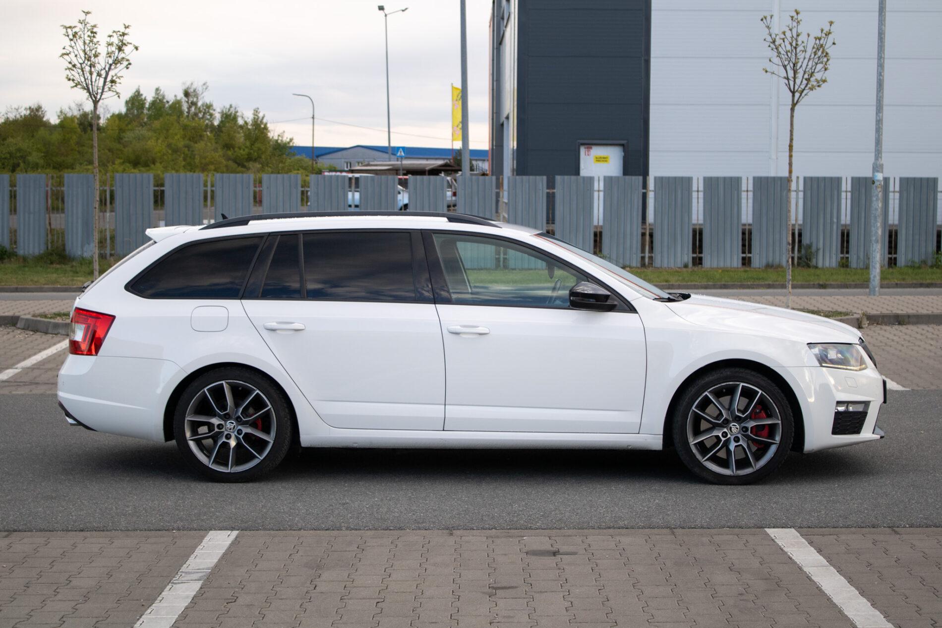2013 Skoda Octavia RS, biela kombi, 356 832 km