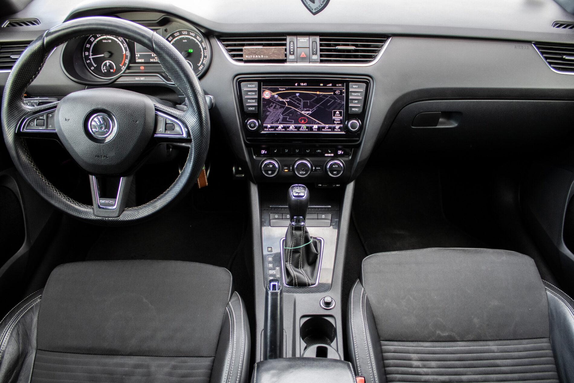 2013 Skoda Octavia RS, biela kombi, 356 832 km
