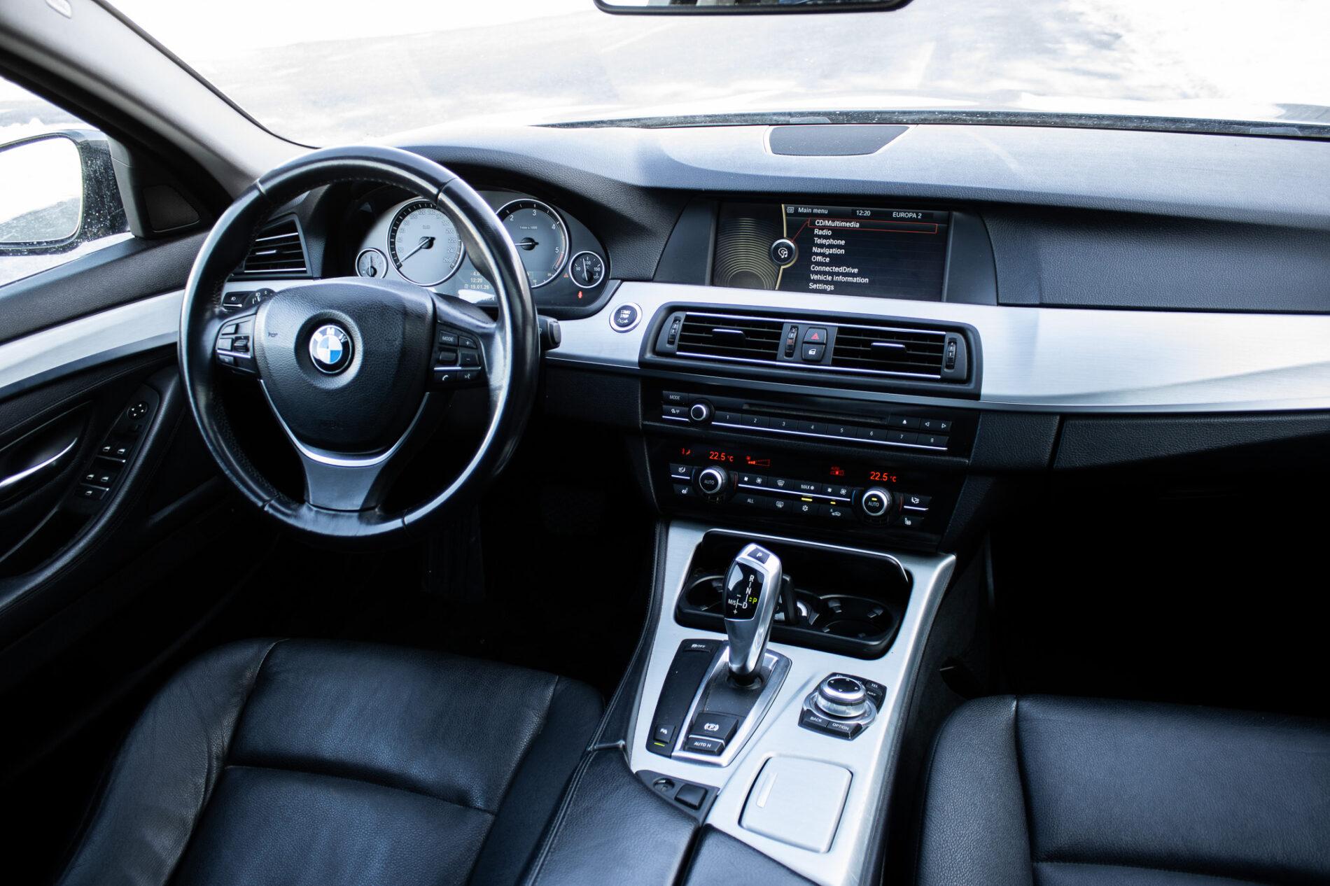 2012 BMW 535d, čierna sedan, 303 563 km