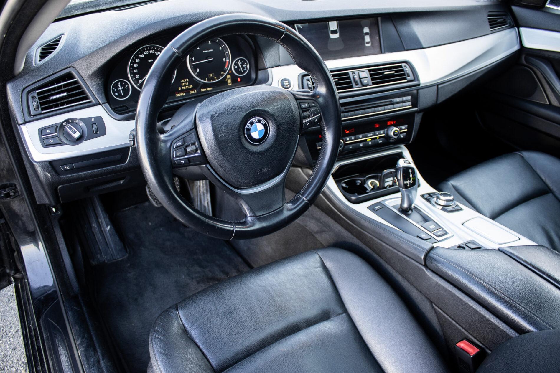 2012 BMW 535d, čierna sedan, 303 563 km