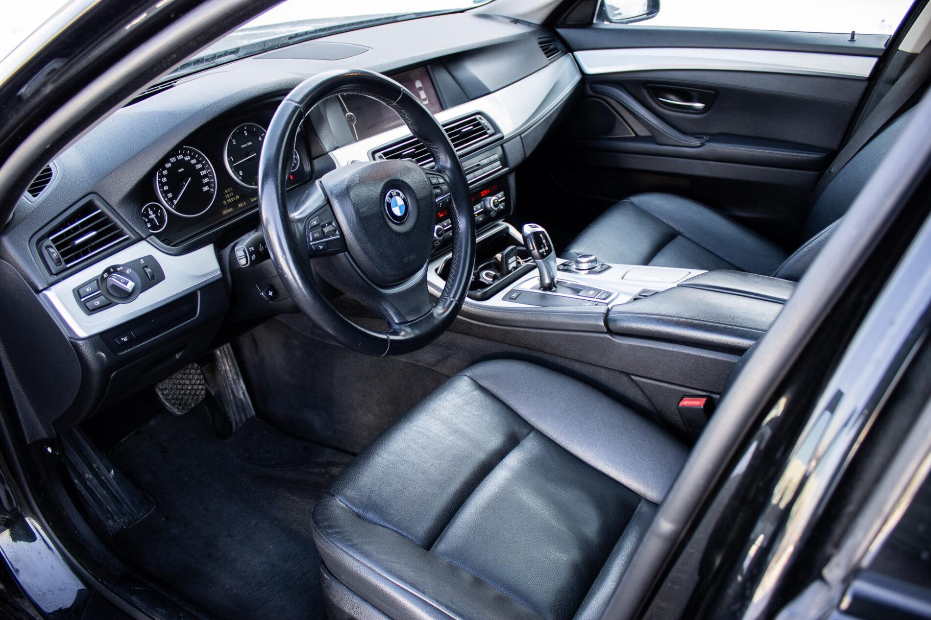 2012 BMW 535d, čierna sedan, 303 563 km