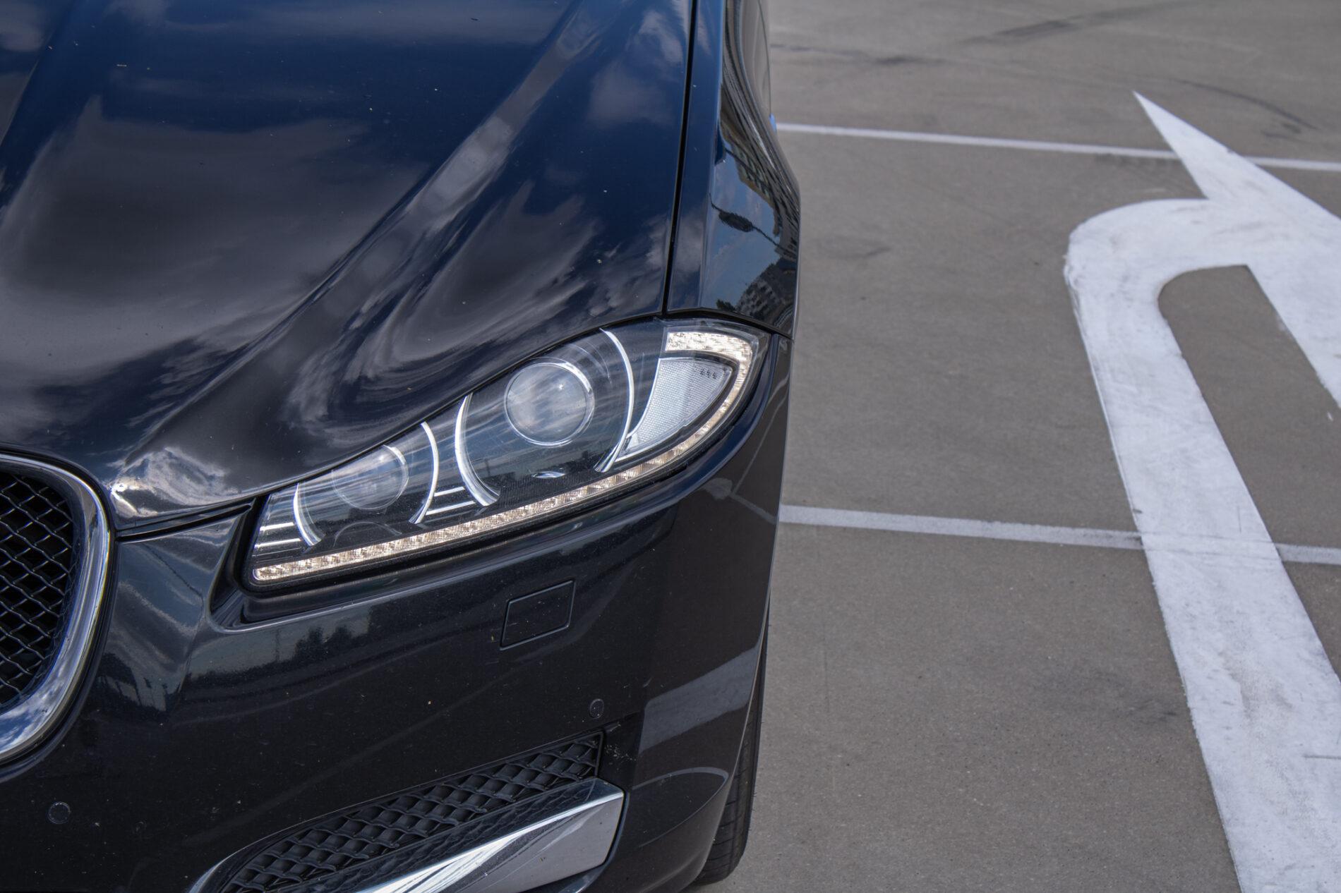 2014 Jaguar XF, čierna kombi, 224 926 km