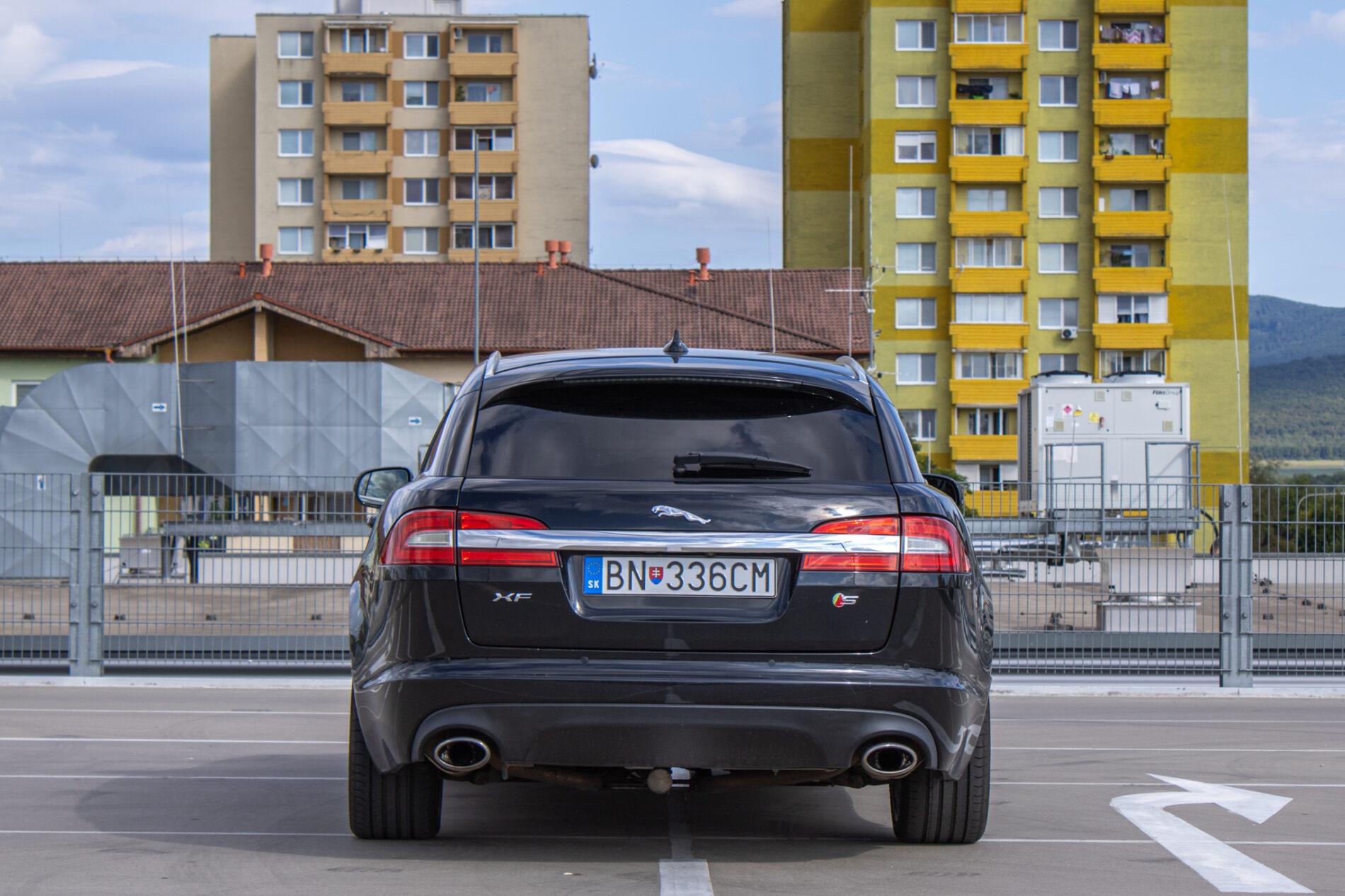 2014 Jaguar XF, čierna kombi, 224 926 km