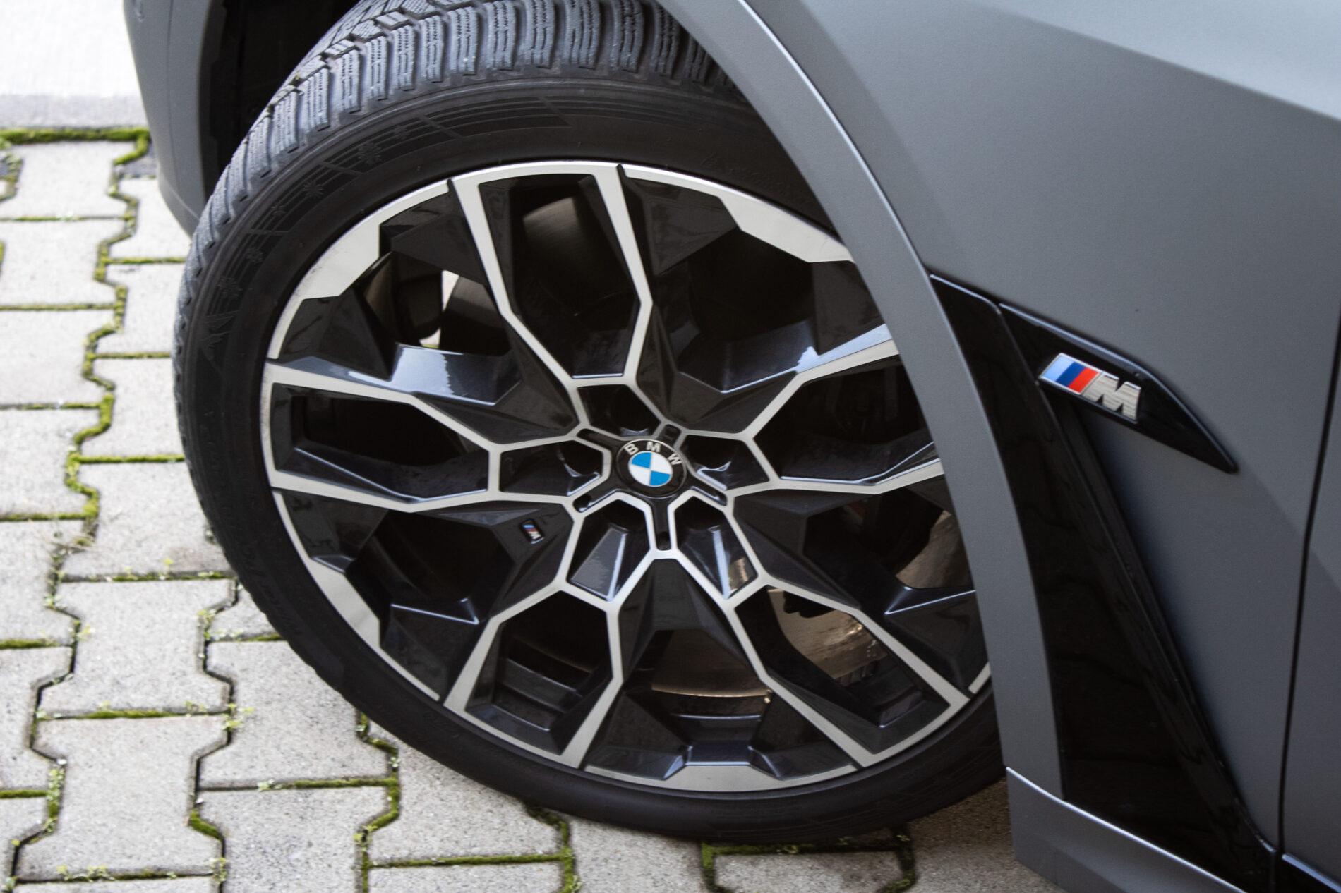 2024 BMW X7 M60i