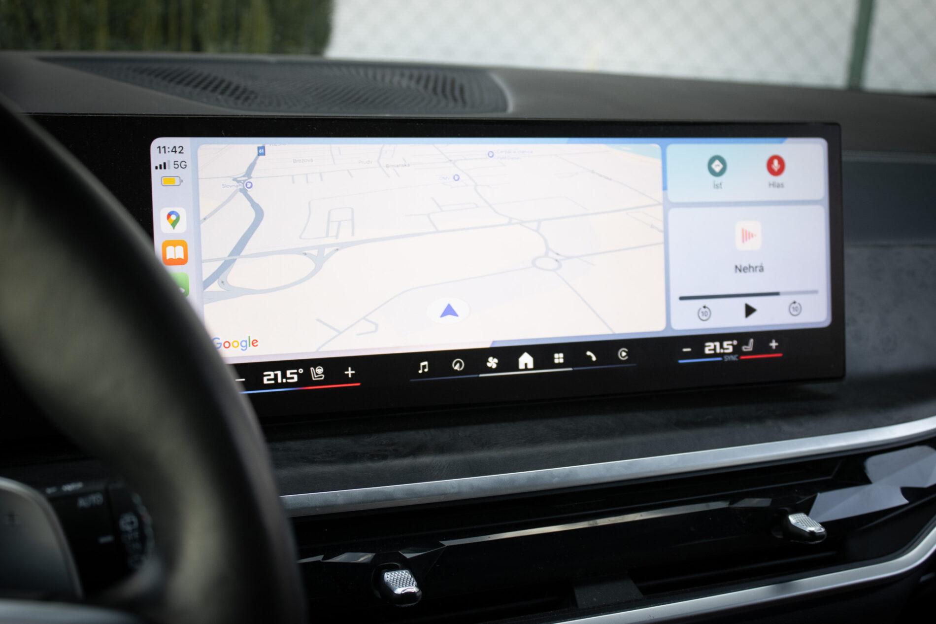 2024 BMW X7 M60i, sivá suv, 65 300 km