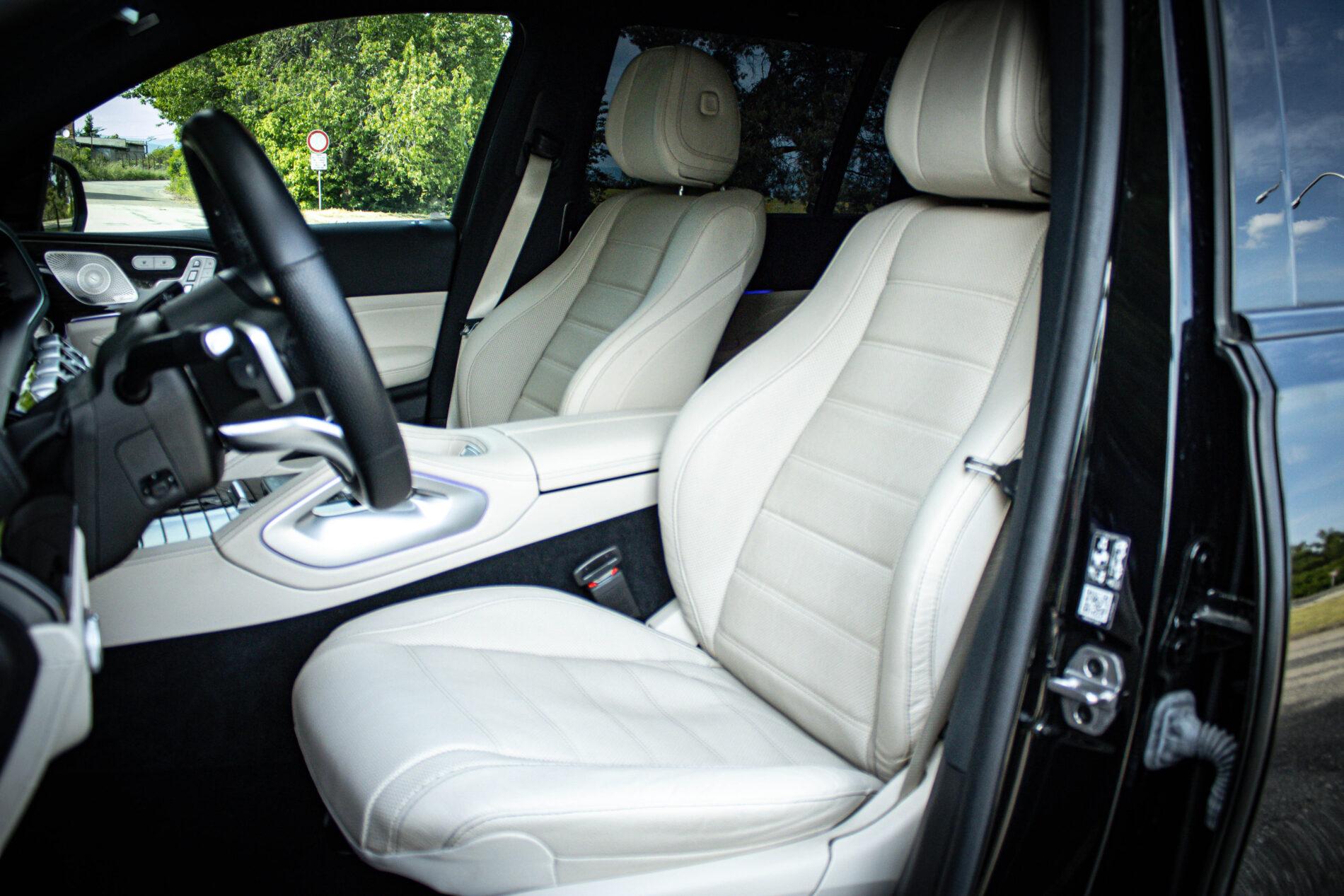 2023 Mercedes-Benz GLS 400d, čierna suv, 40 535 km