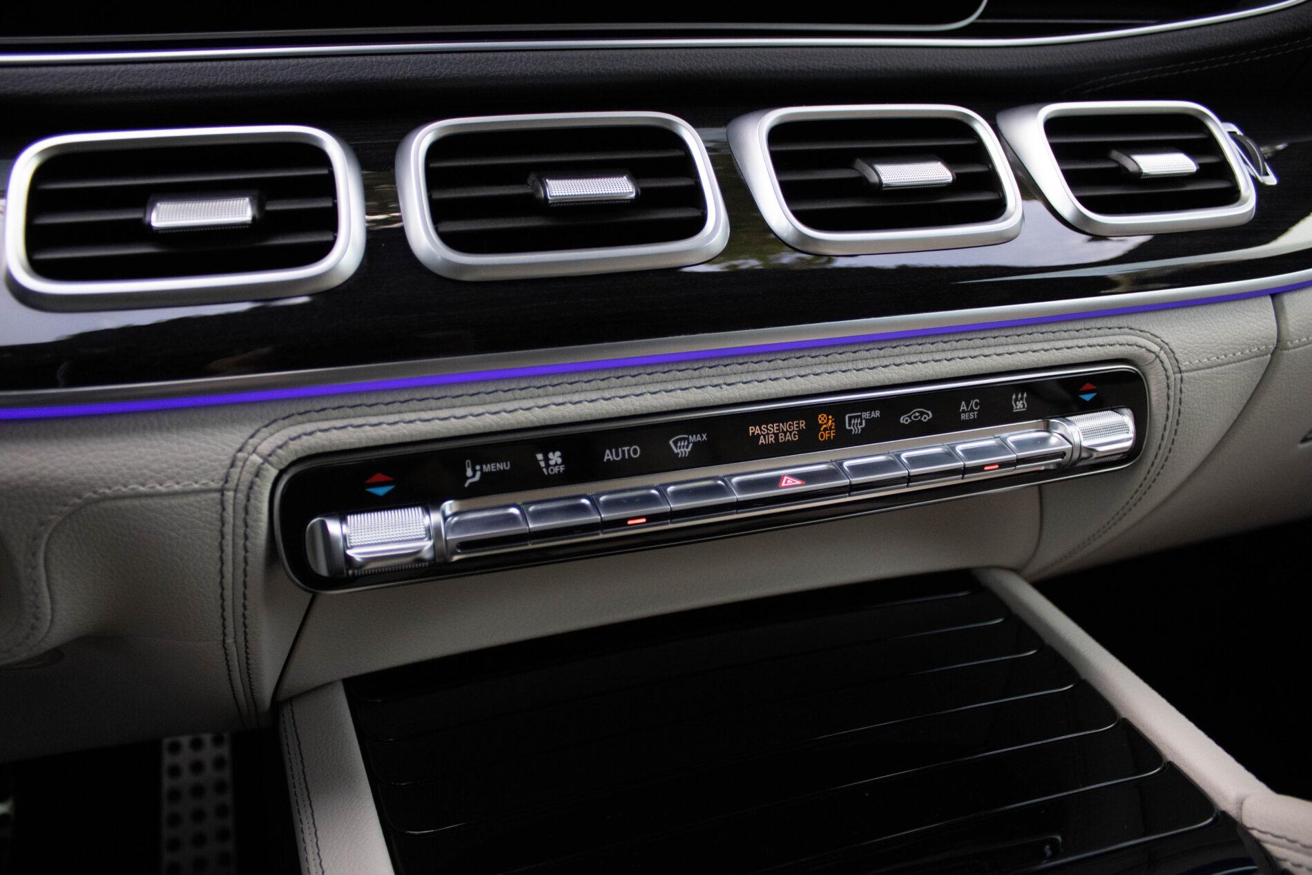 2023 Mercedes-Benz GLS 400d, čierna suv, 40 535 km