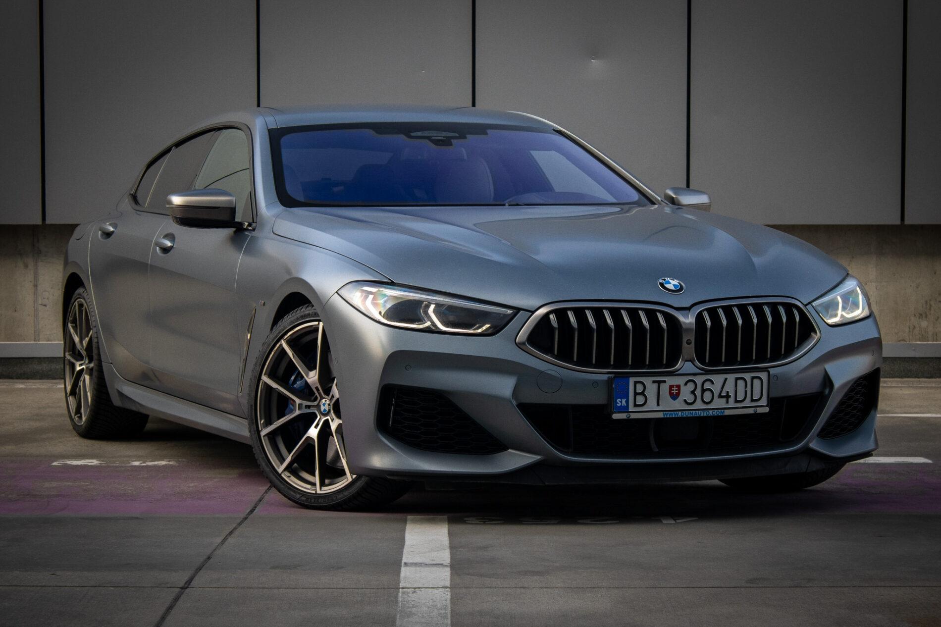 2021 BMW M850i, sivá kupé, 213 085 km