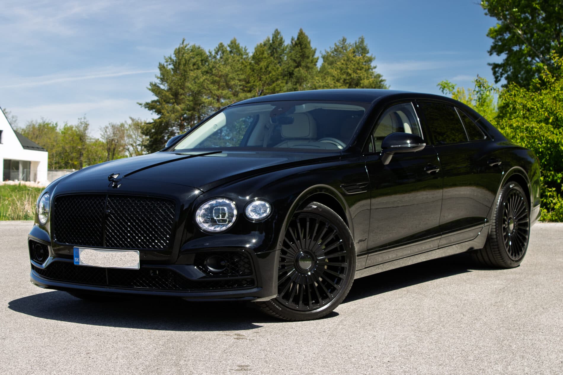 2024 Bentley Flying Spur, čierna sedan, 2 250 km