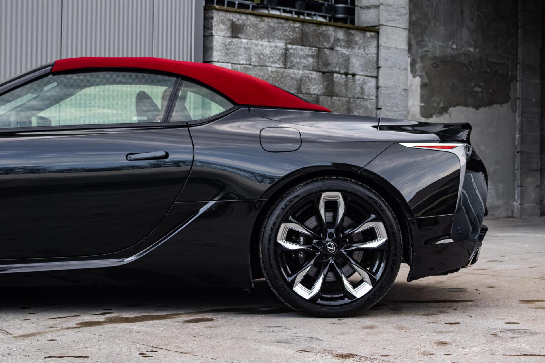 2024 Lexus LC 500, čierna kabriolet, 67 km