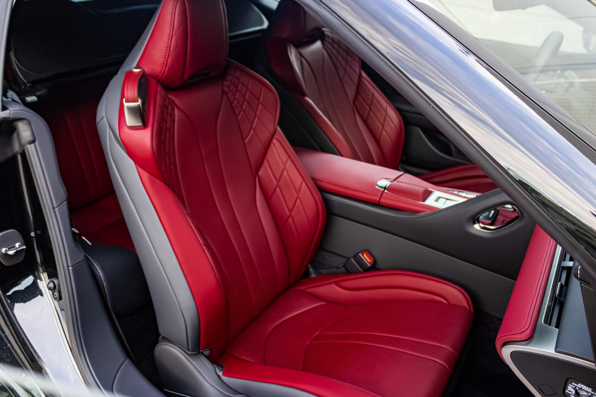 2024 Lexus LC 500, čierna kabriolet, 67 km