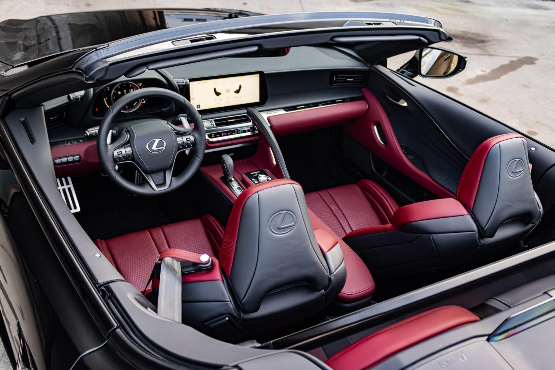 2024 Lexus LC 500, čierna kabriolet, 67 km