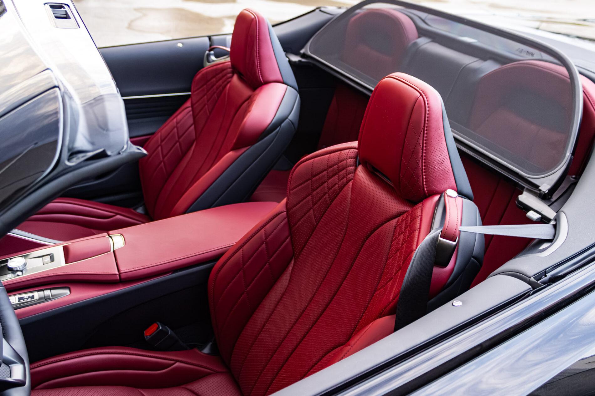 2024 Lexus LC 500, čierna kabriolet, 67 km