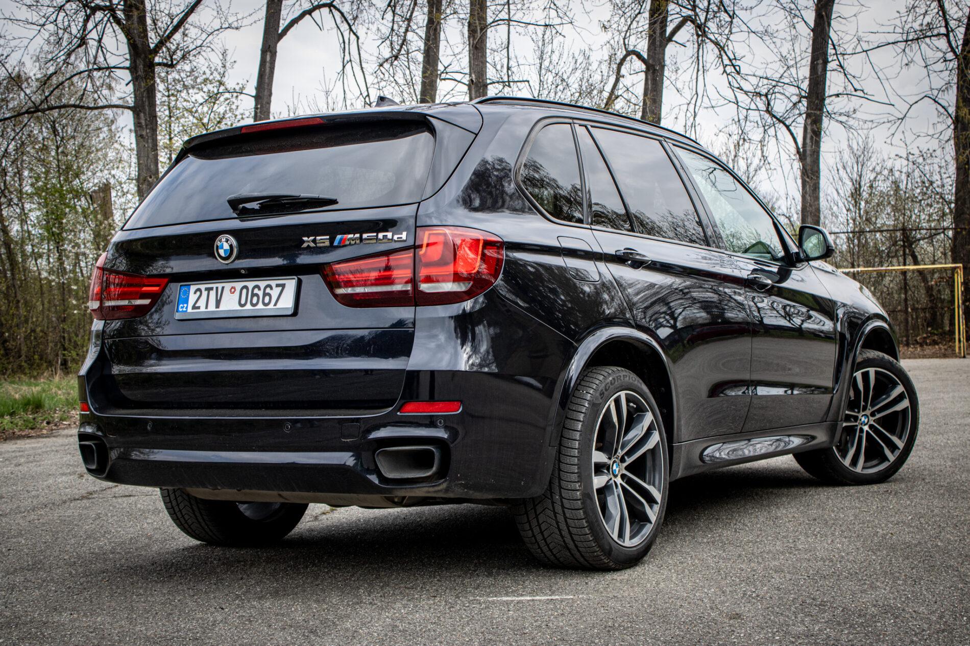 2014 BMW X5 M50d, čierna suv, 255 839 km