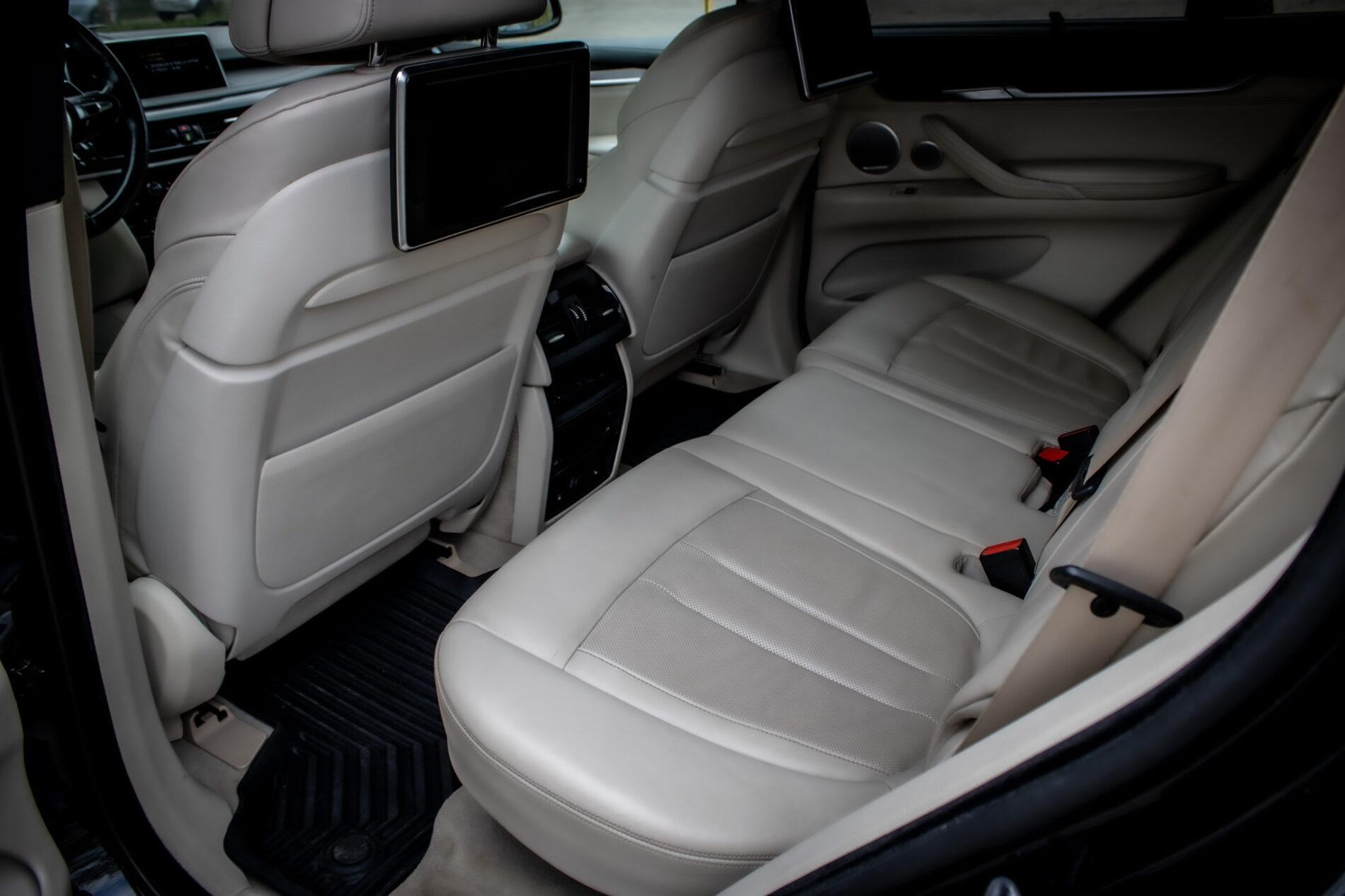 2014 BMW X5 M50d, čierna suv, 255 839 km