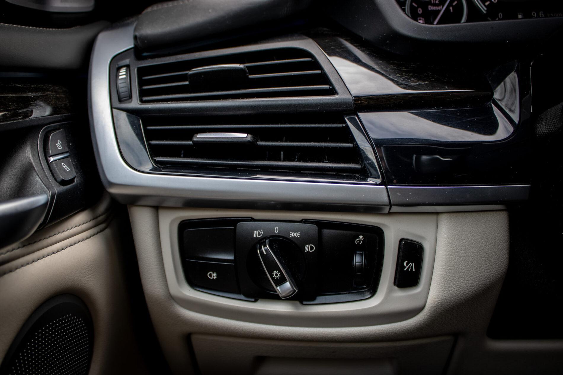 2014 BMW X5 M50d, čierna suv, 255 839 km