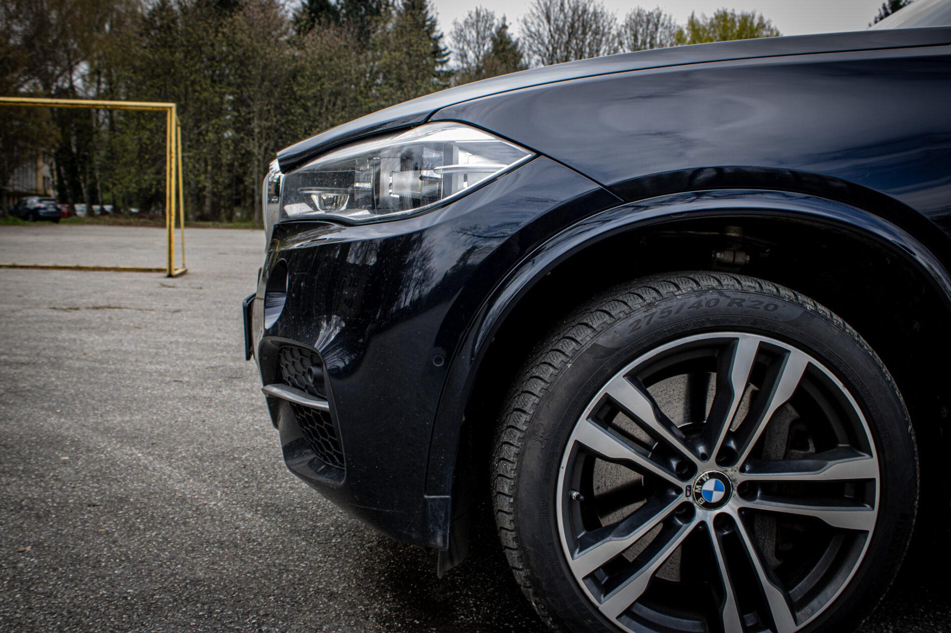 2014 BMW X5 M50d, čierna suv, 255 839 km