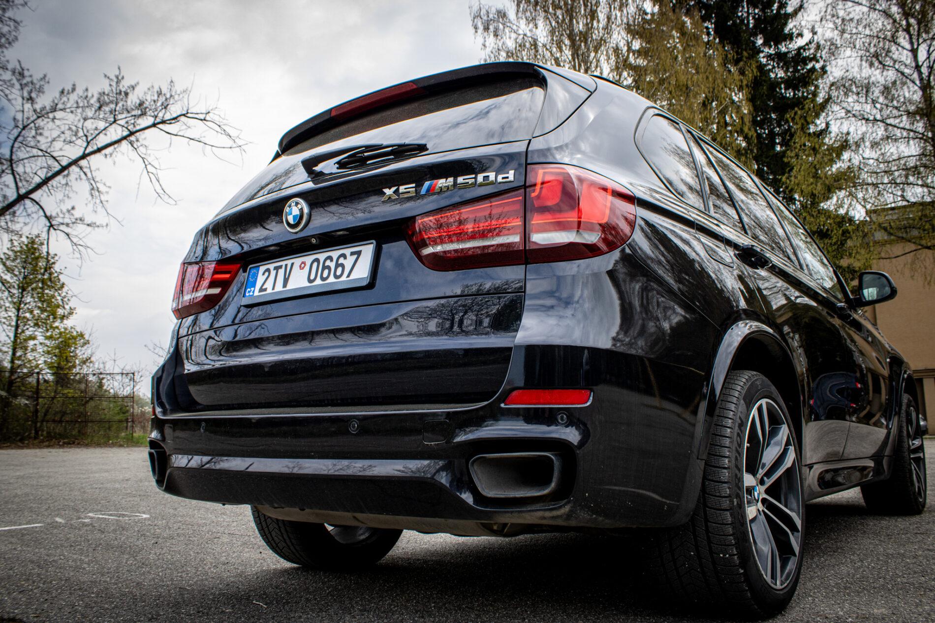 2014 BMW X5 M50d, čierna suv, 255 839 km