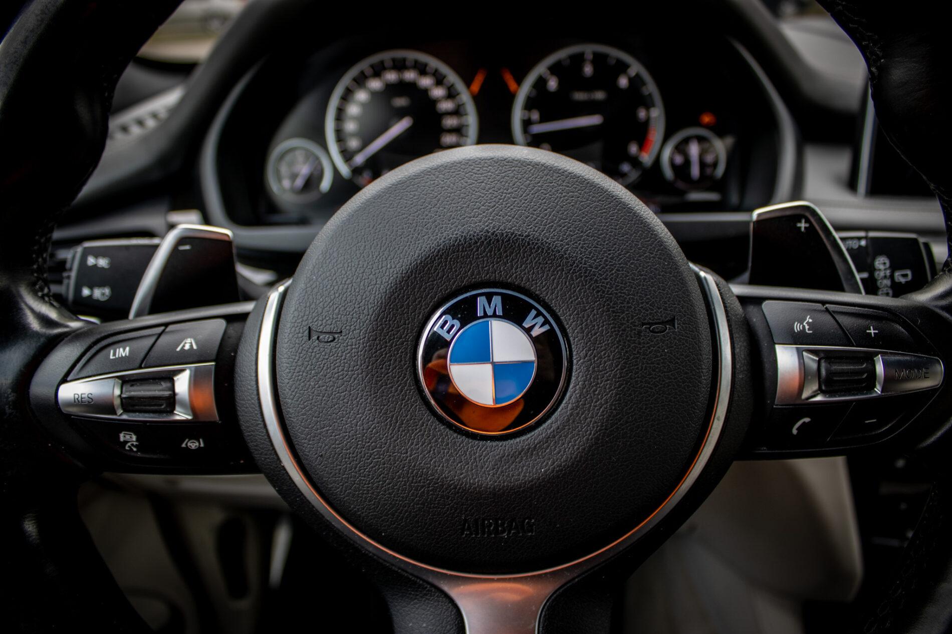 2014 BMW X5 M50d, čierna suv, 255 839 km
