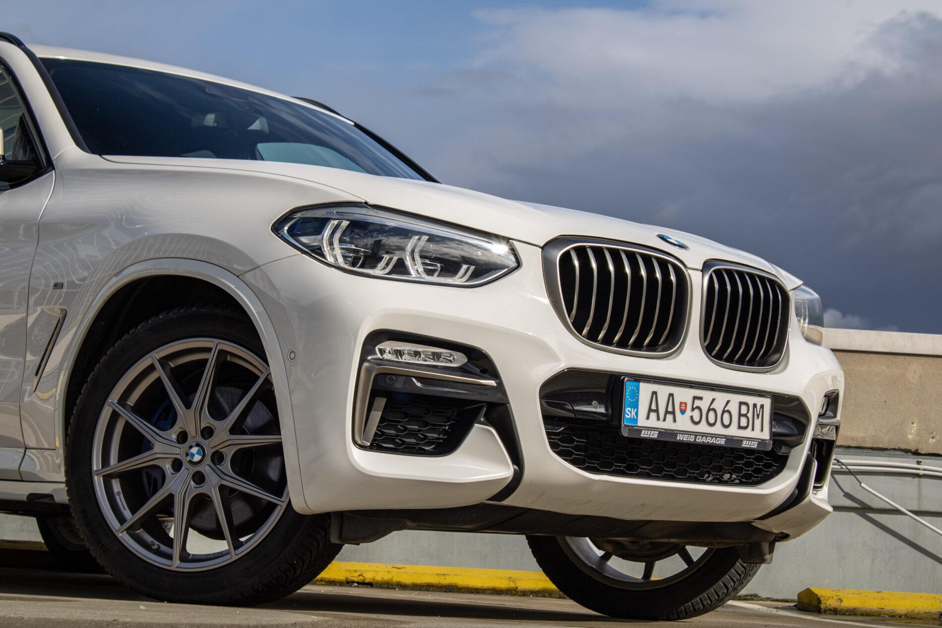 2019 BMW X3 M40i, biela suv, 142 191 km