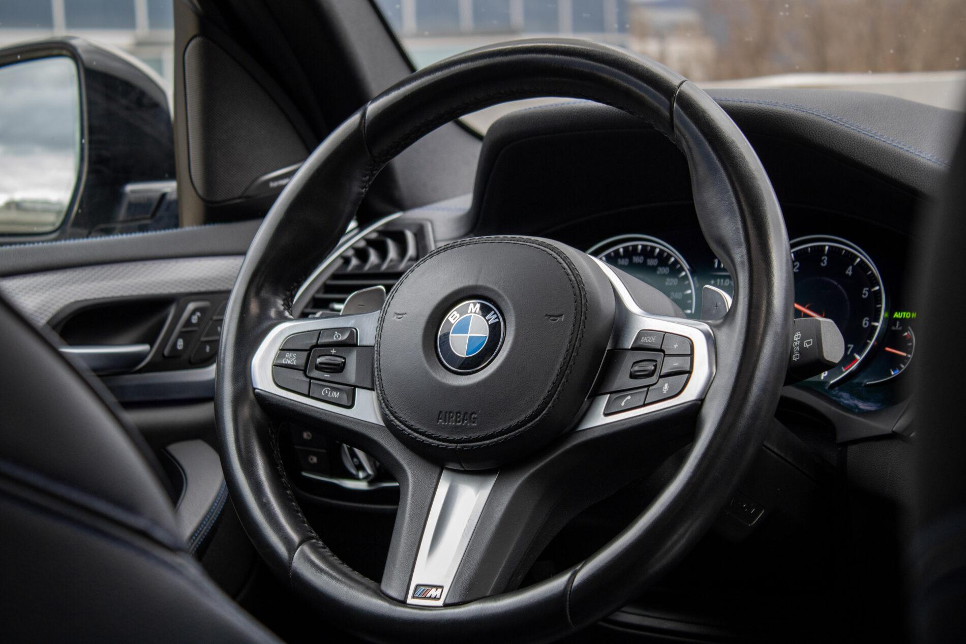2019 BMW X3 M40i, biela suv, 142 191 km