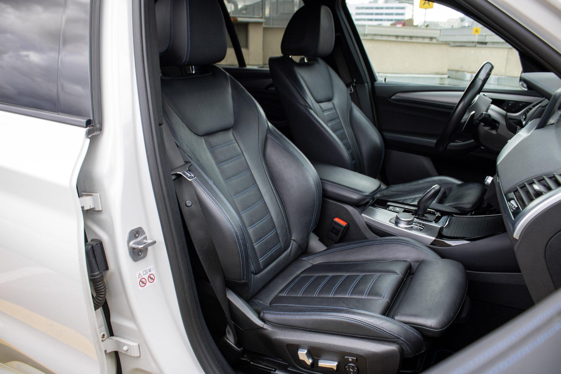 2019 BMW X3 M40i, biela suv, 142 191 km