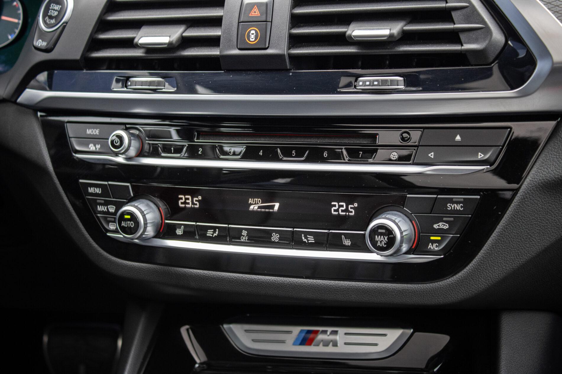 2019 BMW X3 M40i, biela suv, 142 191 km