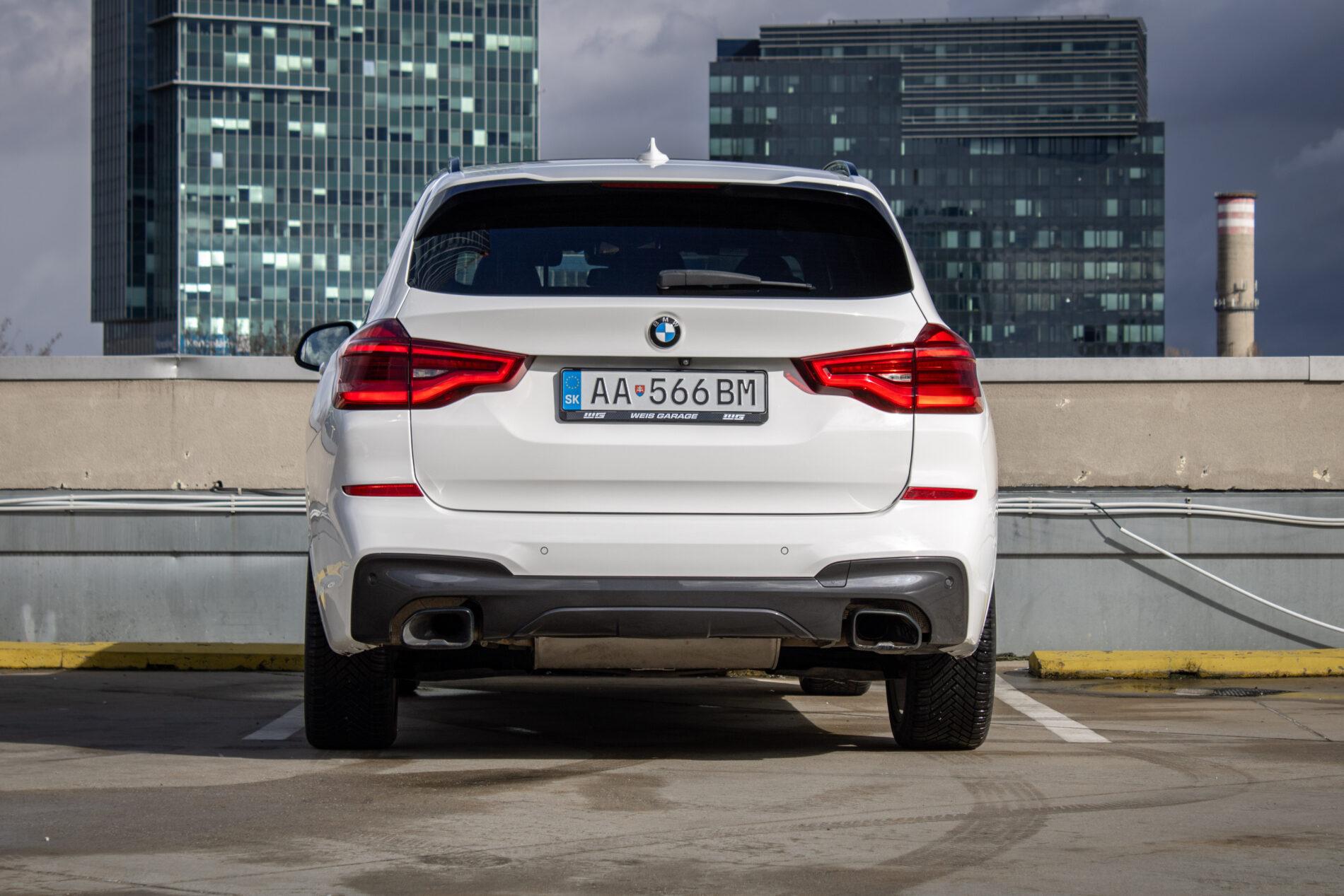 2019 BMW X3 M40i, biela suv, 142 191 km