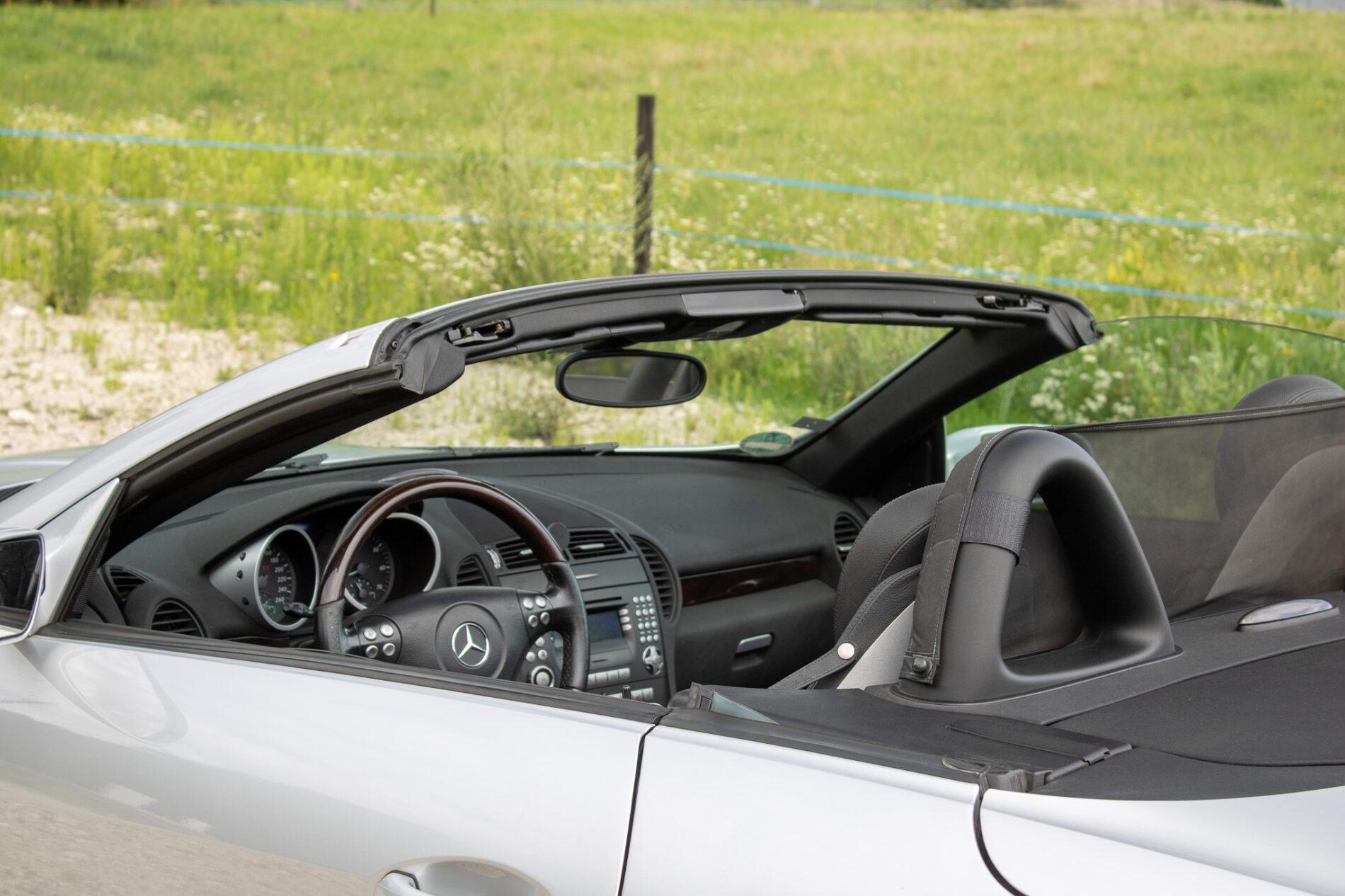 2004 Mercedes-Benz SLK 350, sivá kabriolet, 226 941 km