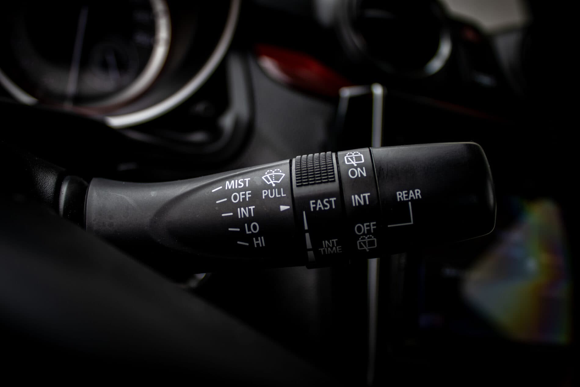2019 Suzuki Swift Sport, sivá hatchback, 96 365 km