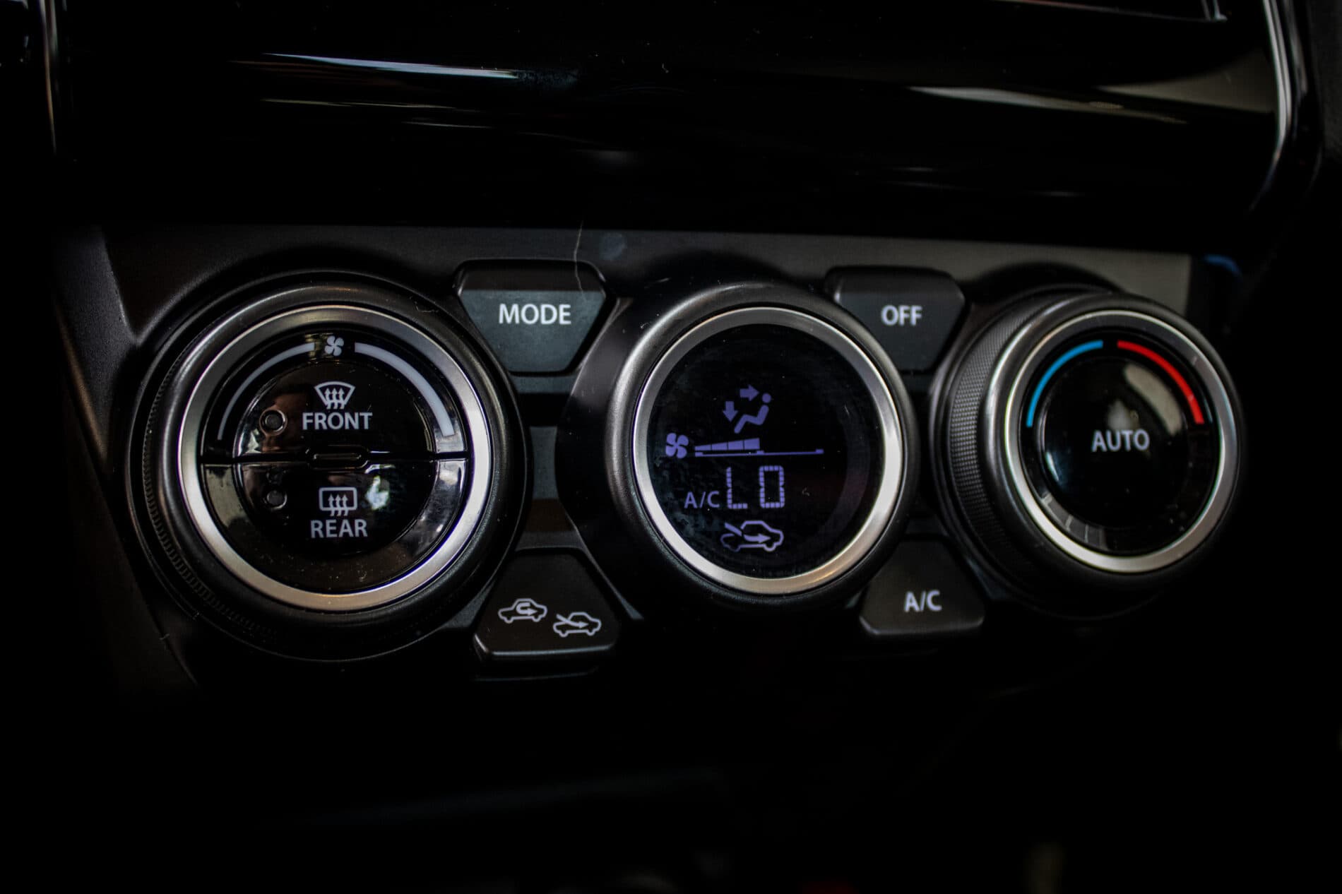 2019 Suzuki Swift Sport, sivá hatchback, 96 365 km