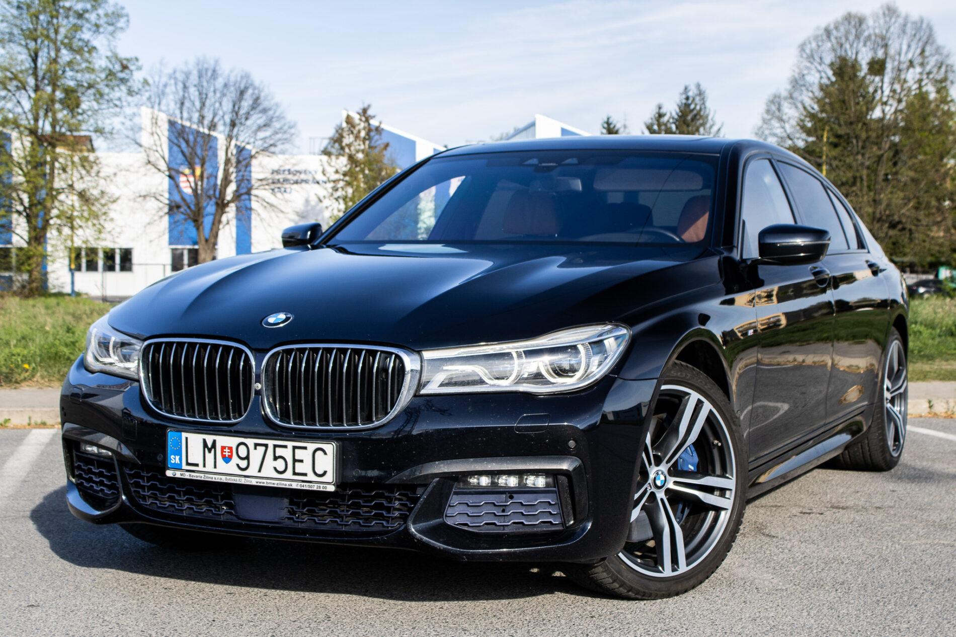 2017 BMW 750d, modrá sedan, 200 307 km