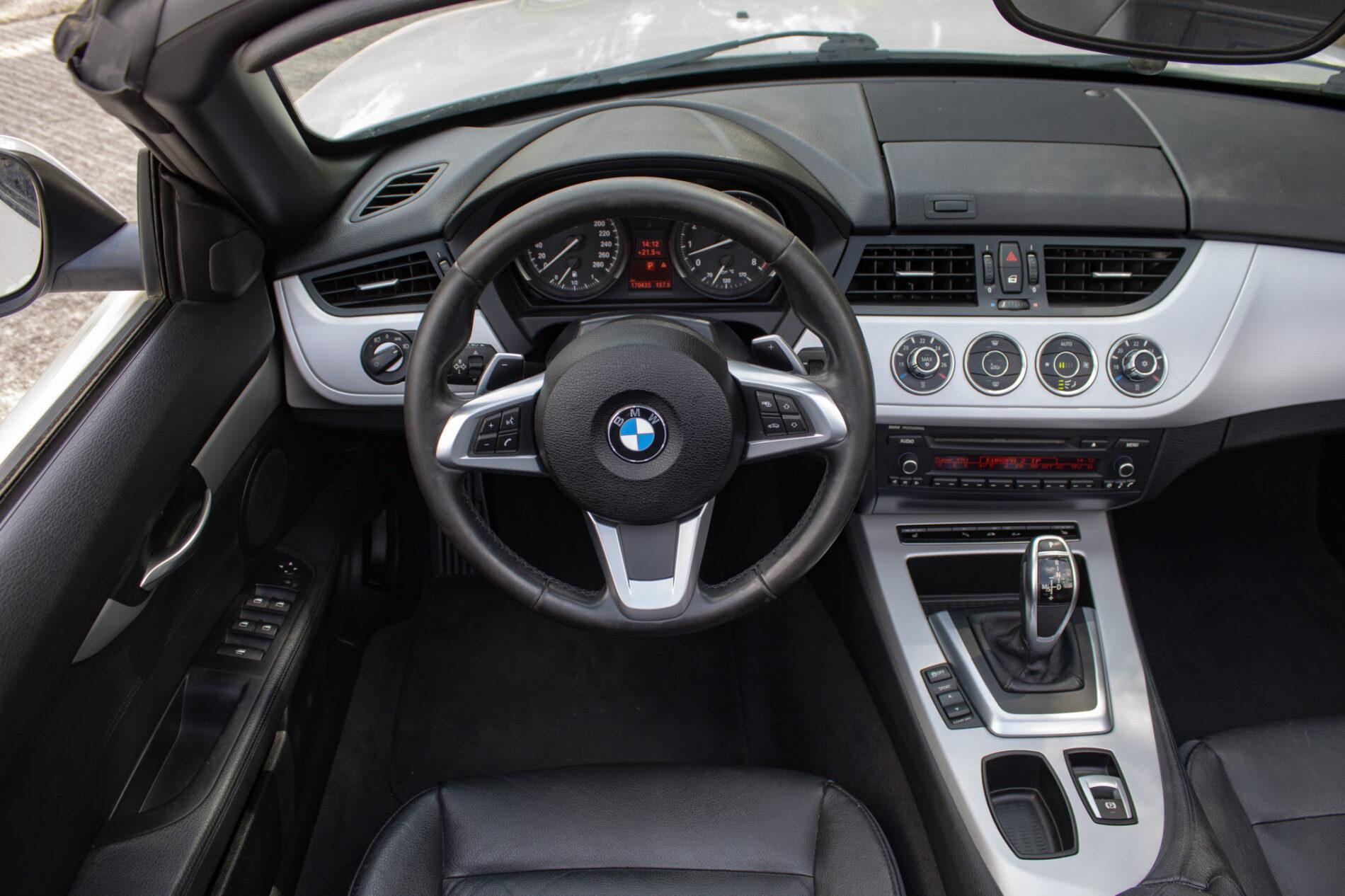 2012 BMW Z4, biela kabriolet, 170 435 km