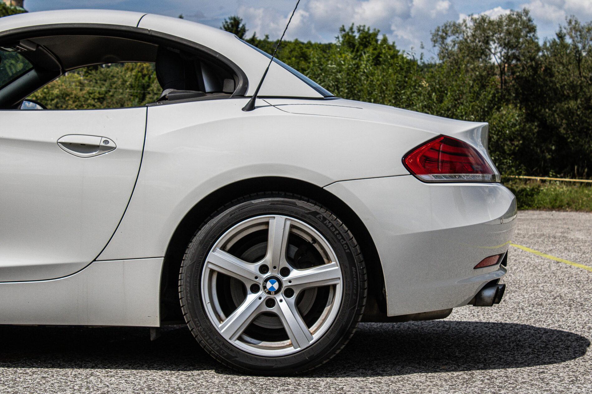 2012 BMW Z4, biela kabriolet, 170 435 km