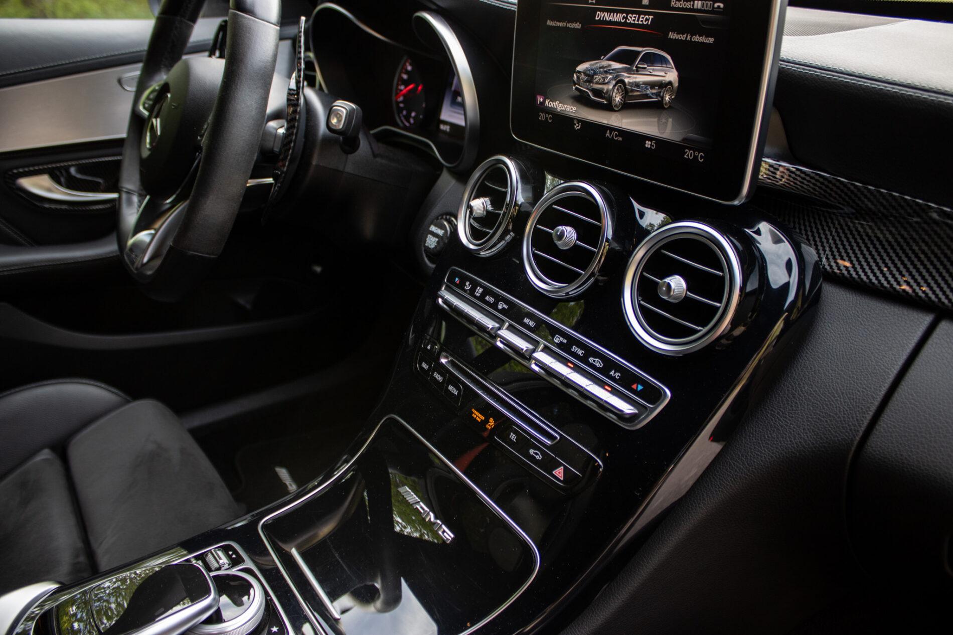 2017 Mercedes-Benz C 63 AMG S, biela kombi, 79 170 km