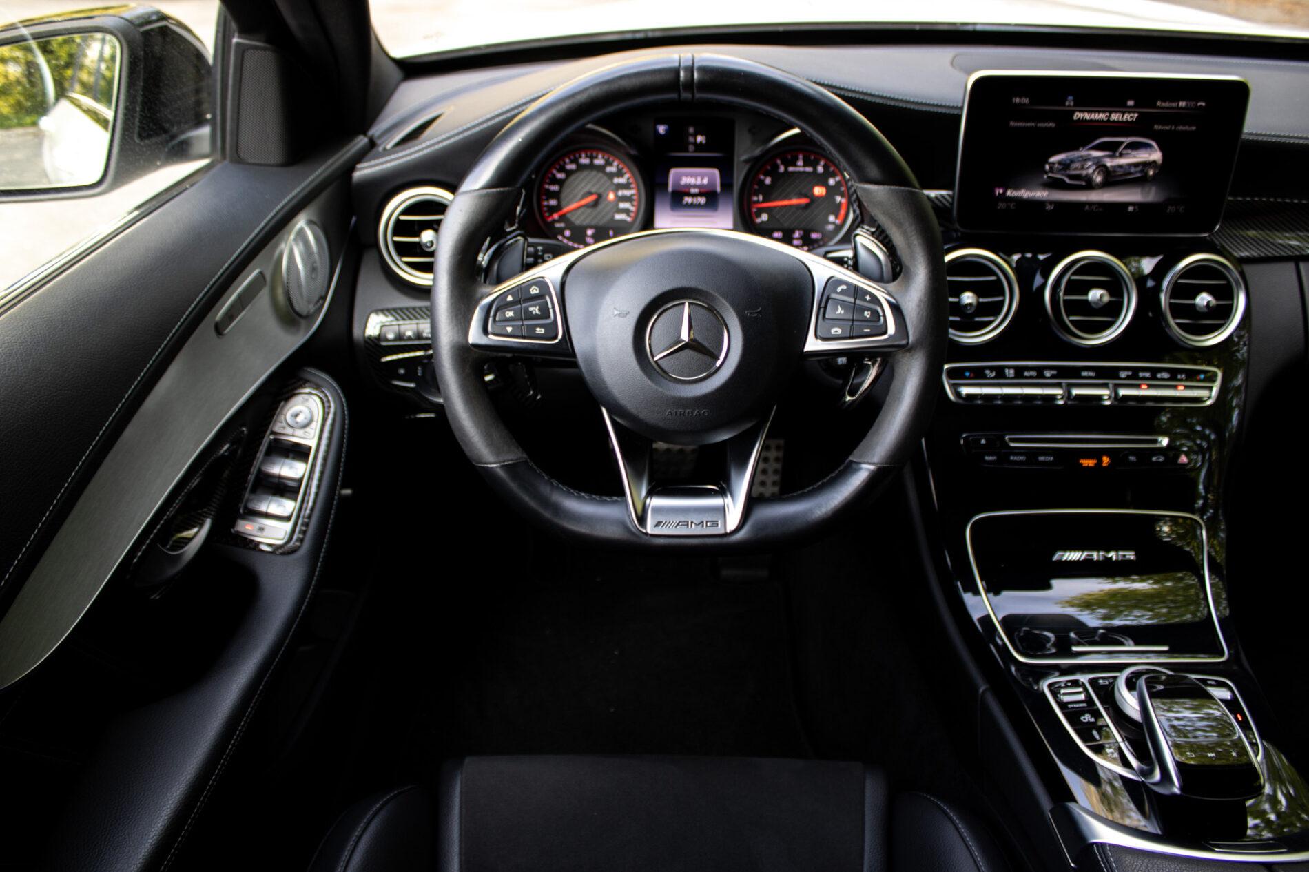 2017 Mercedes-Benz C 63 AMG S, biela kombi, 79 170 km