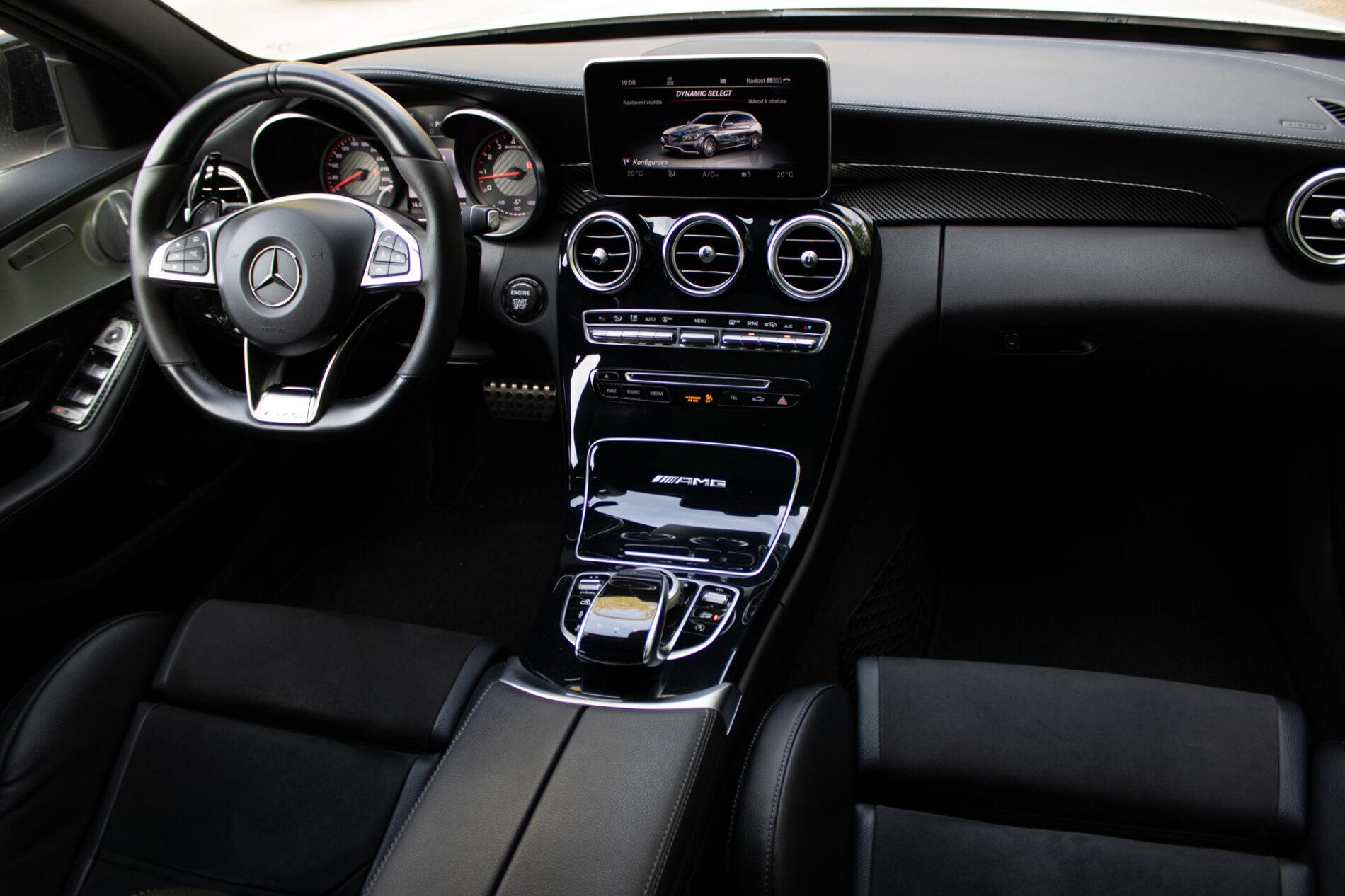 2017 Mercedes-Benz C 63 AMG S, biela kombi, 79 170 km