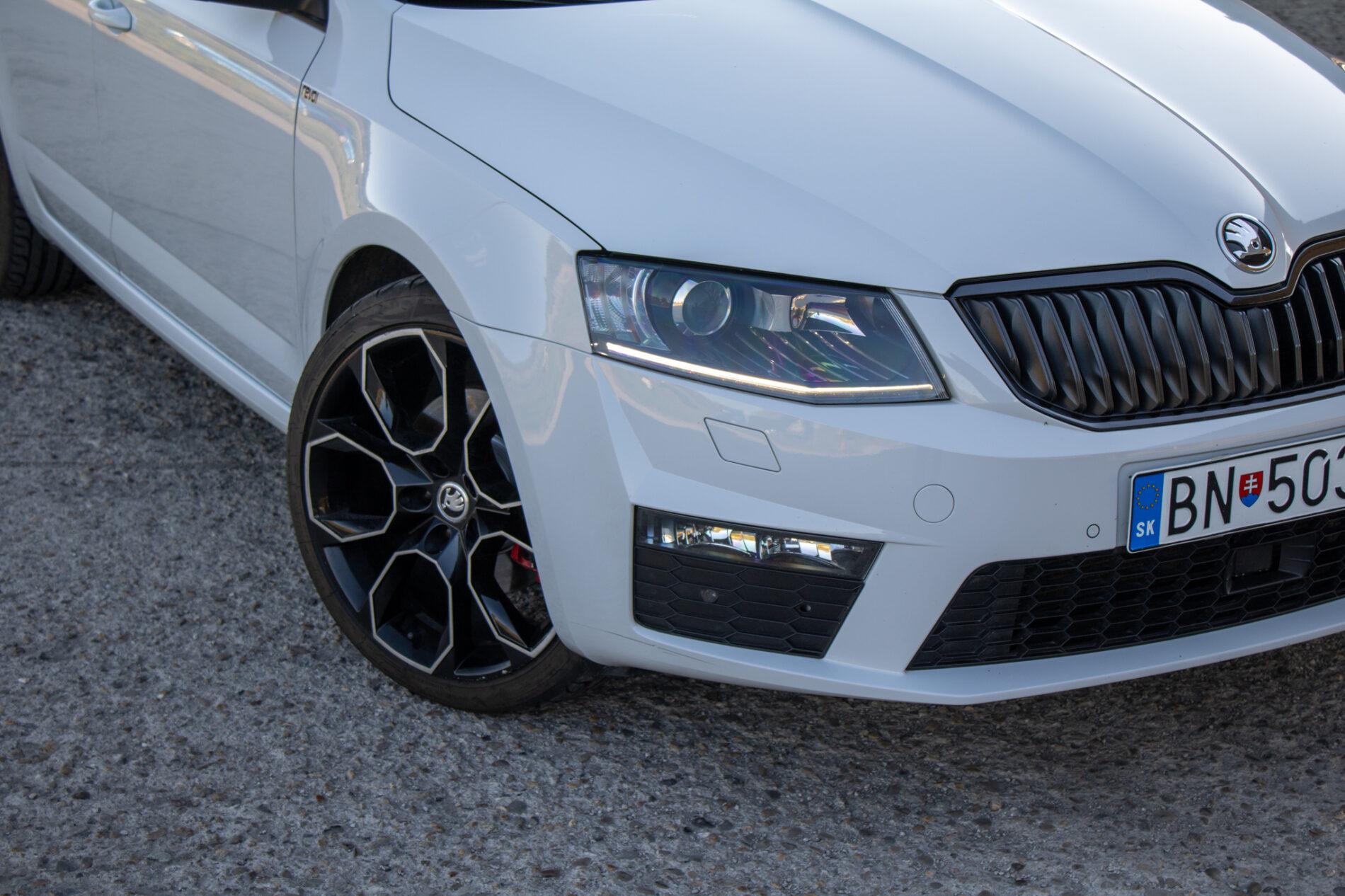 2016 Skoda Octavia RS, biela kombi, 253 701 km