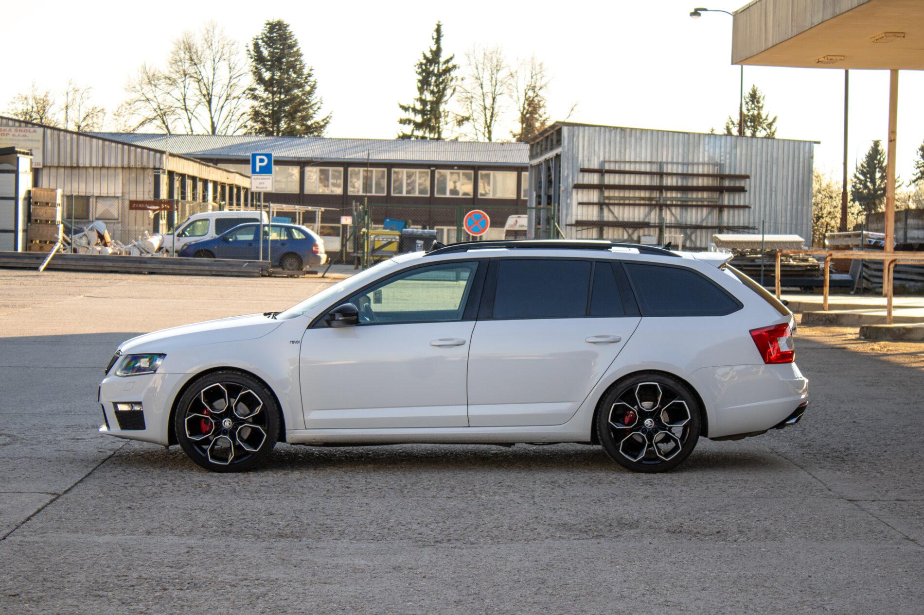 2016 Skoda Octavia RS, biela kombi, 253 701 km
